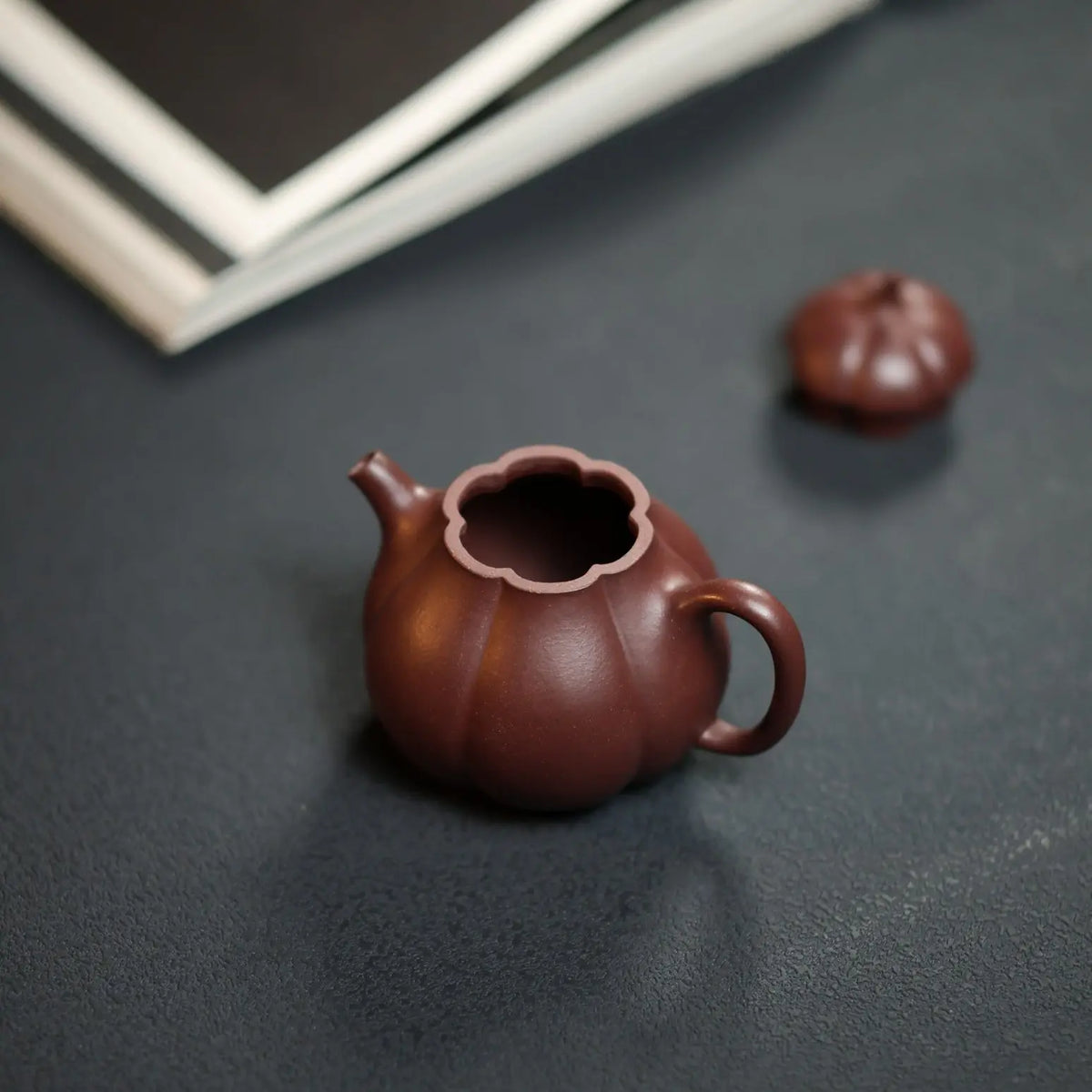 Jin Wen 125cc - Yixing Handmade Teapot 江苏宜兴
