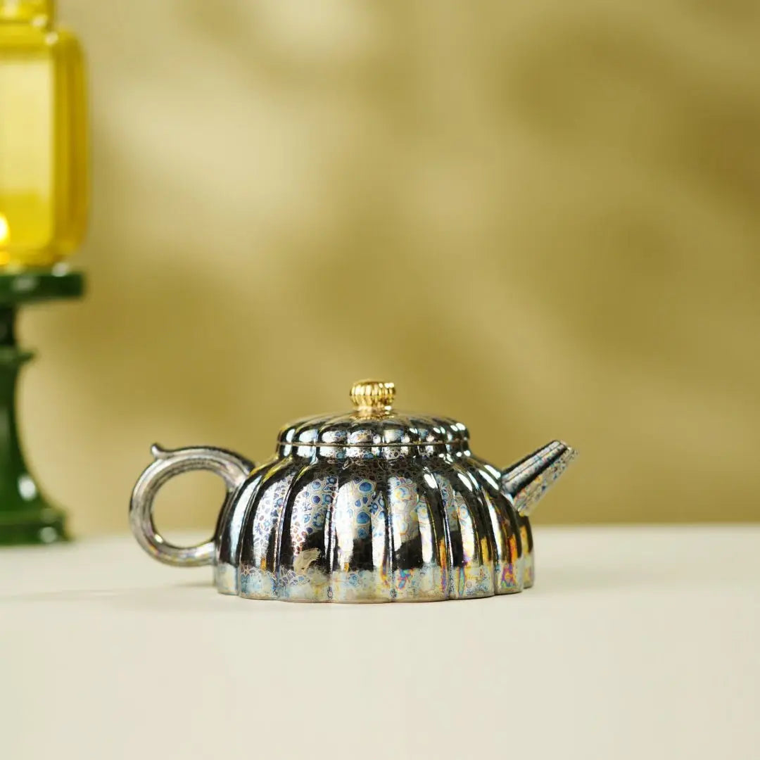 Jin Wen Ban Yue 210cc - Yixing Handmade Teapot 江苏宜兴