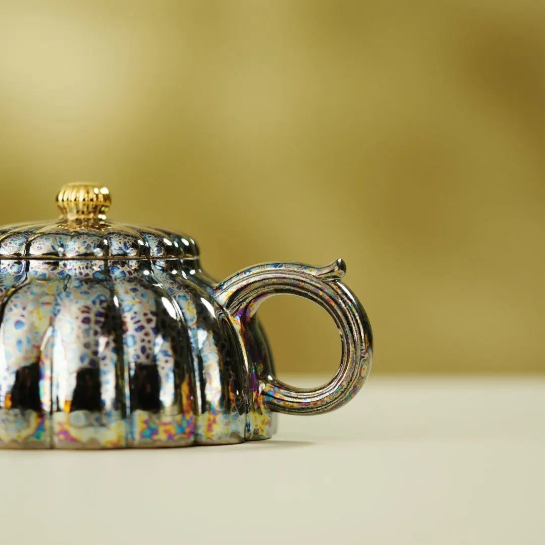Jin Wen Ban Yue 210cc - Yixing Handmade Teapot 江苏宜兴