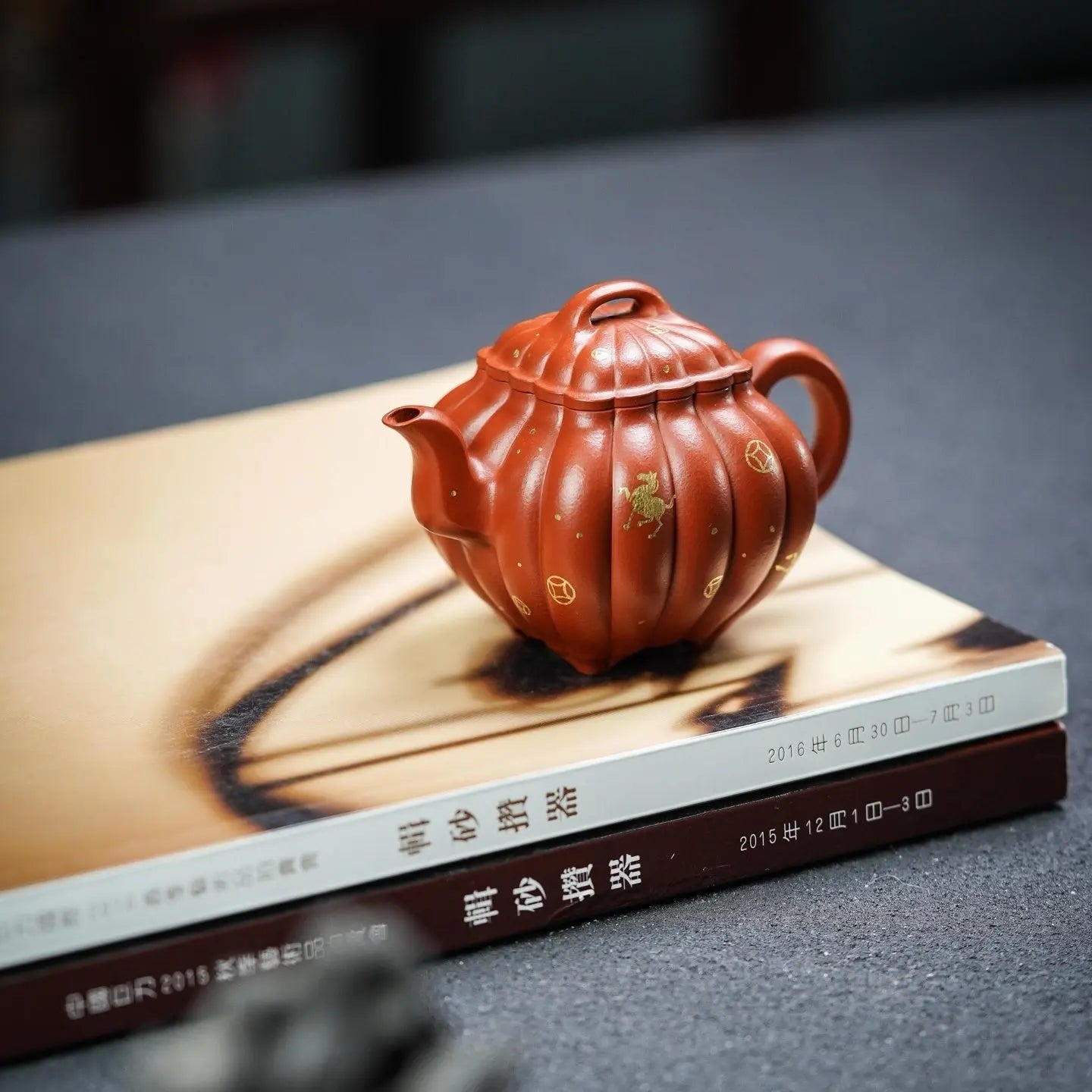 Jin Wen Chuan Lu 150cc - Yixing Handmade Teapot 江苏宜兴