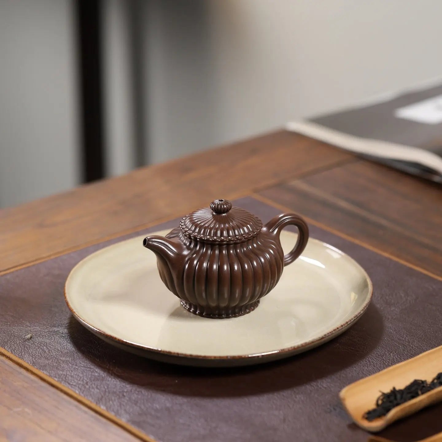 Jin Wen Duo Zhi 150cc - Yixing Handmade Teapot 江苏宜兴