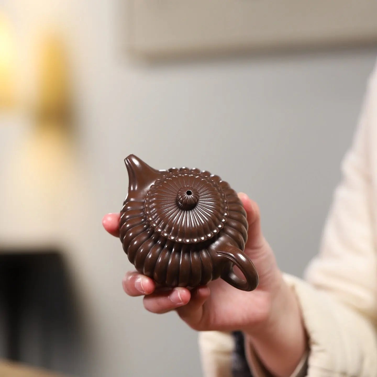 Jin Wen Duo Zhi 150cc - Yixing Handmade Teapot 江苏宜兴
