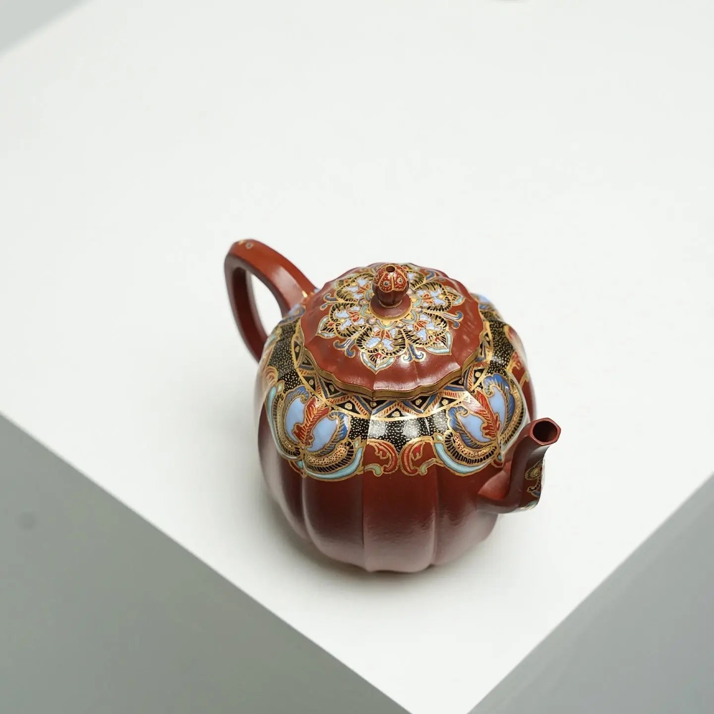 Jin Wen Gong Deng 200cc - Yixing Handmade Teapot 江苏宜兴