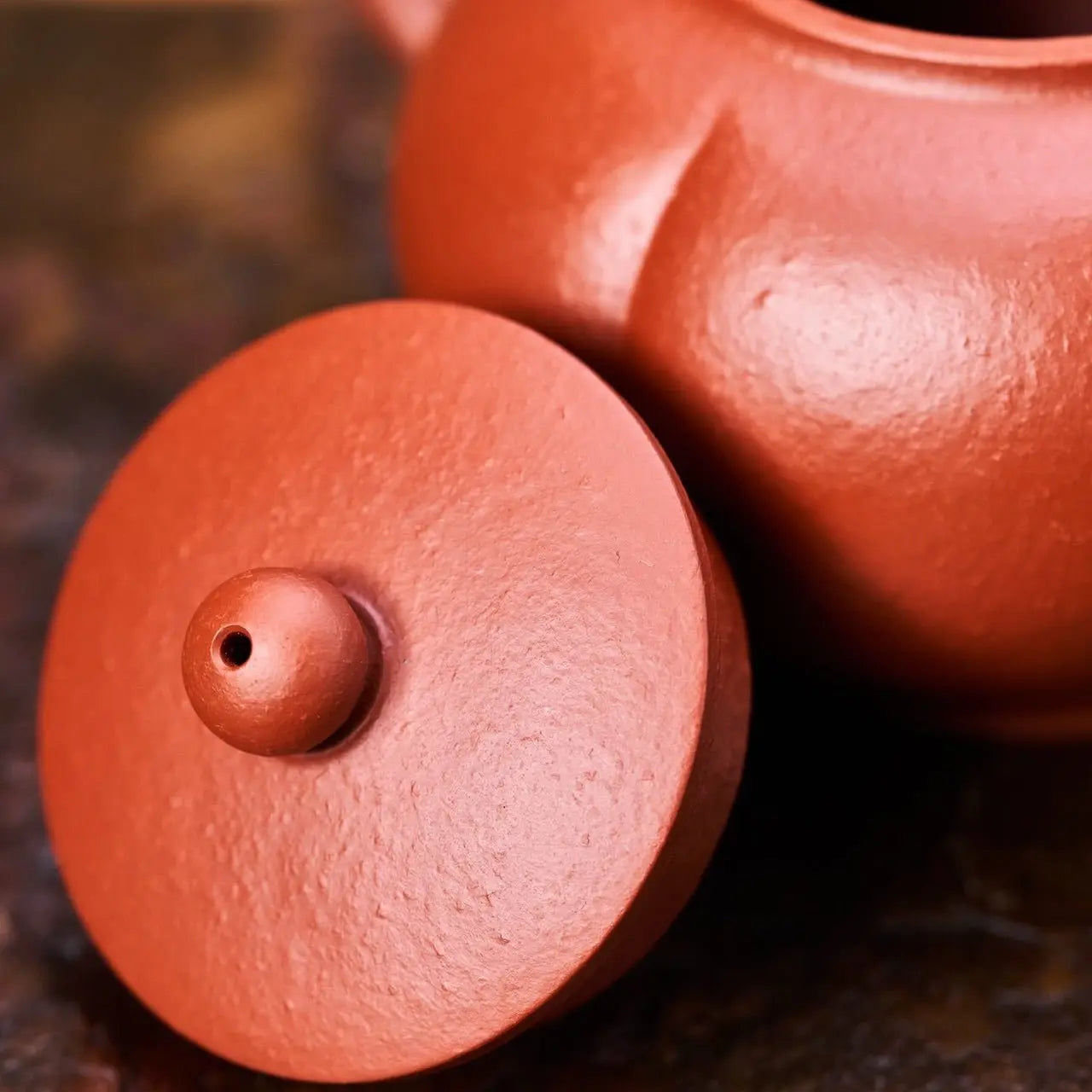 Jin Wen Gong Deng 200cc - Yixing Handmade Teapot 江苏宜兴