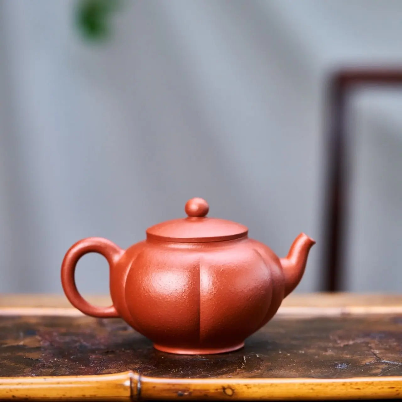 Jin Wen Gong Deng 200cc - Yixing Handmade Teapot 江苏宜兴