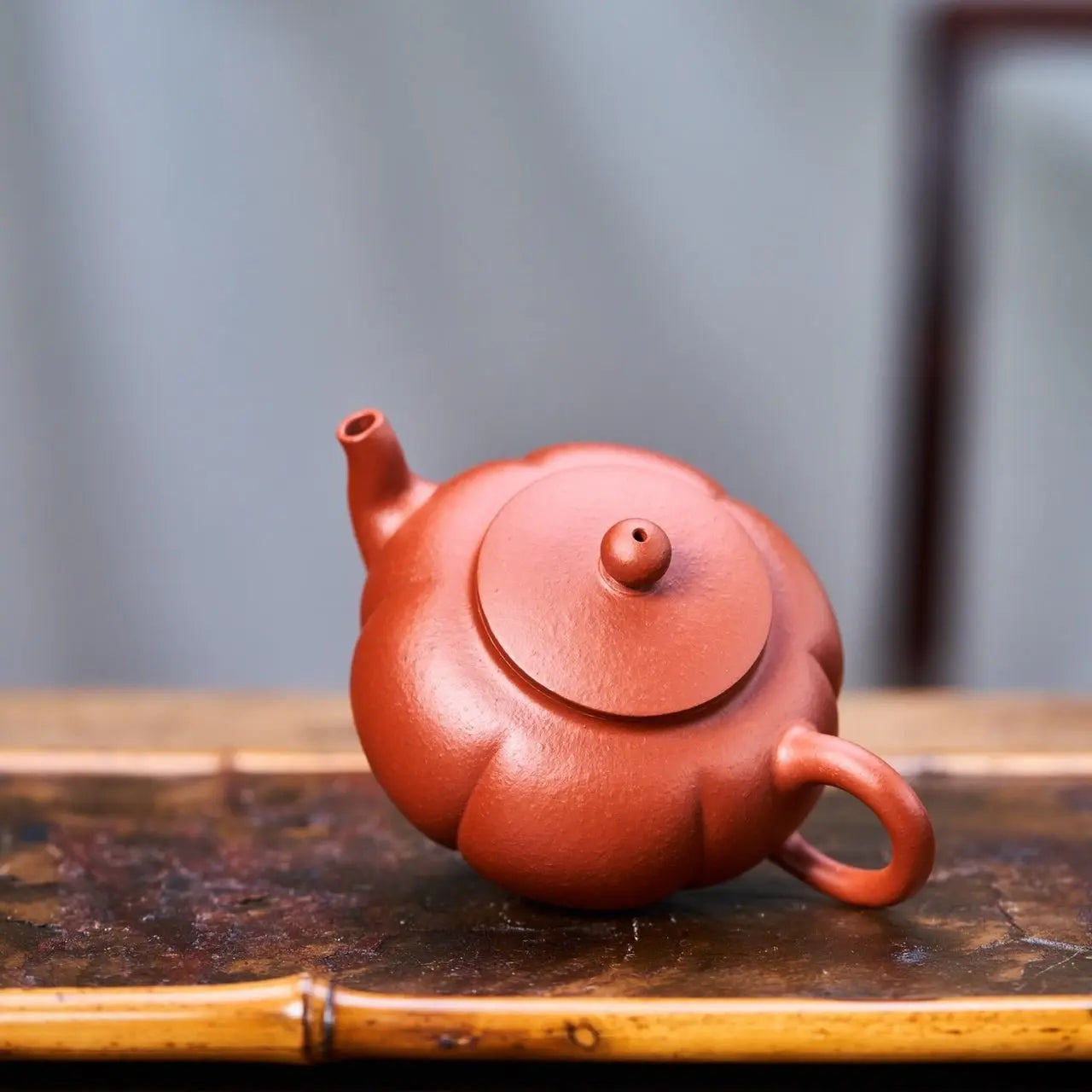 Jin Wen Gong Deng 200cc - Yixing Handmade Teapot 江苏宜兴