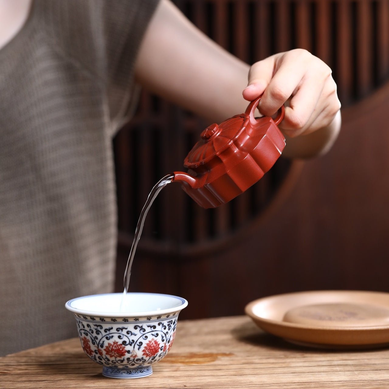 Jin Wen Hua Ting 120cc - Yixing Handmade Teapot 江苏宜兴