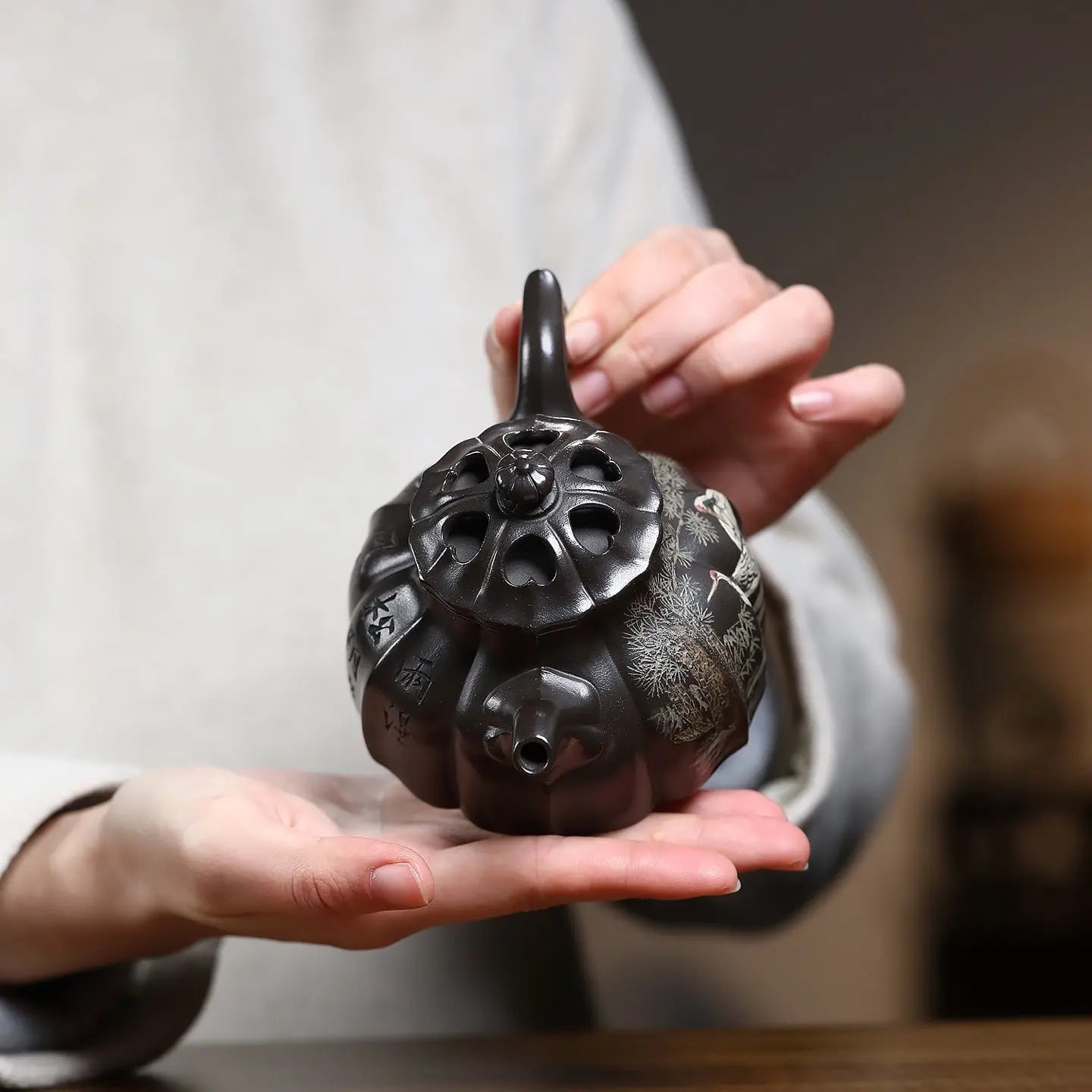 Jin Wen Li Mao 200cc - Yixing Handmade Teapot 江苏宜兴