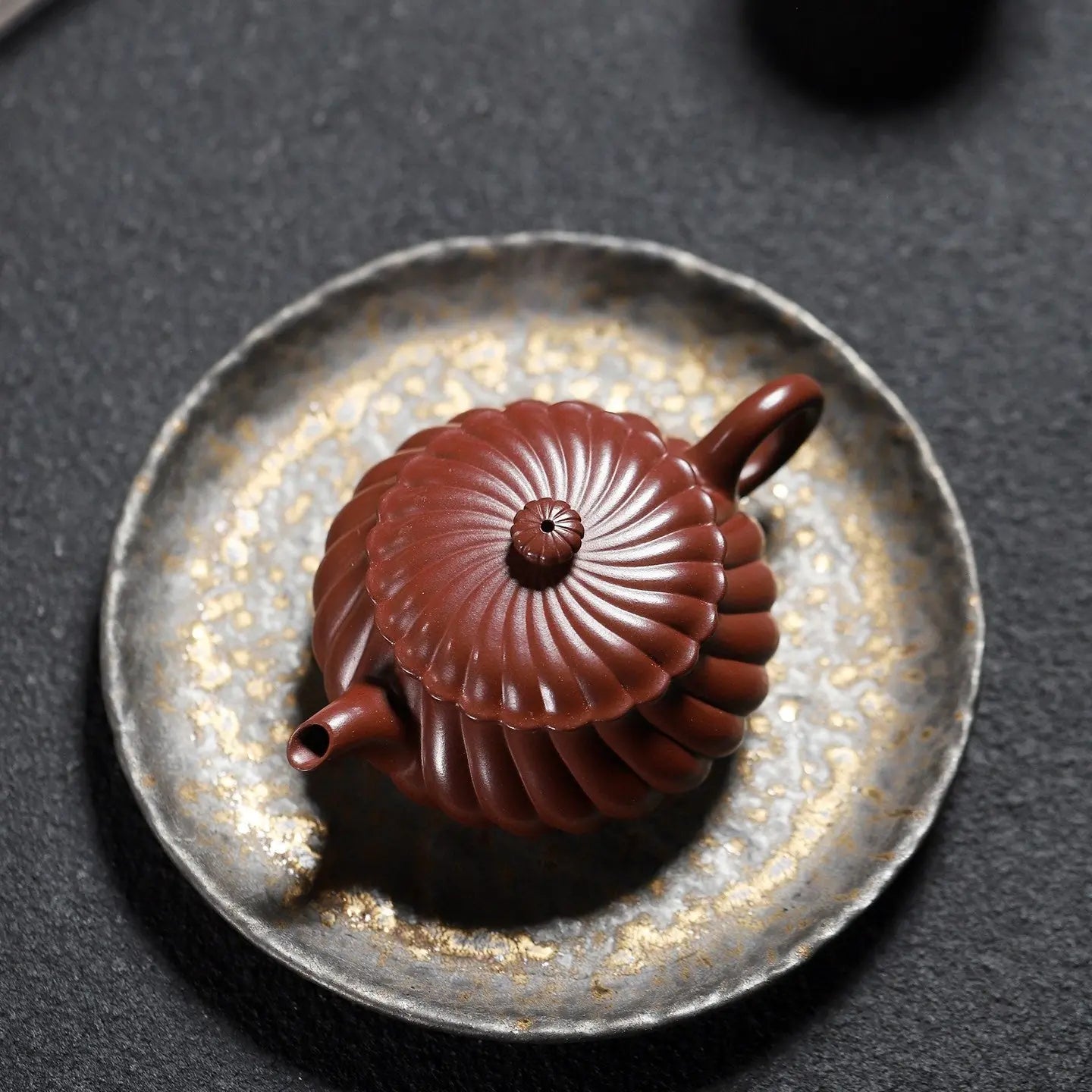 Jin Wen Ming Lu 170cc - Yixing Handmade Teapot 江苏宜兴