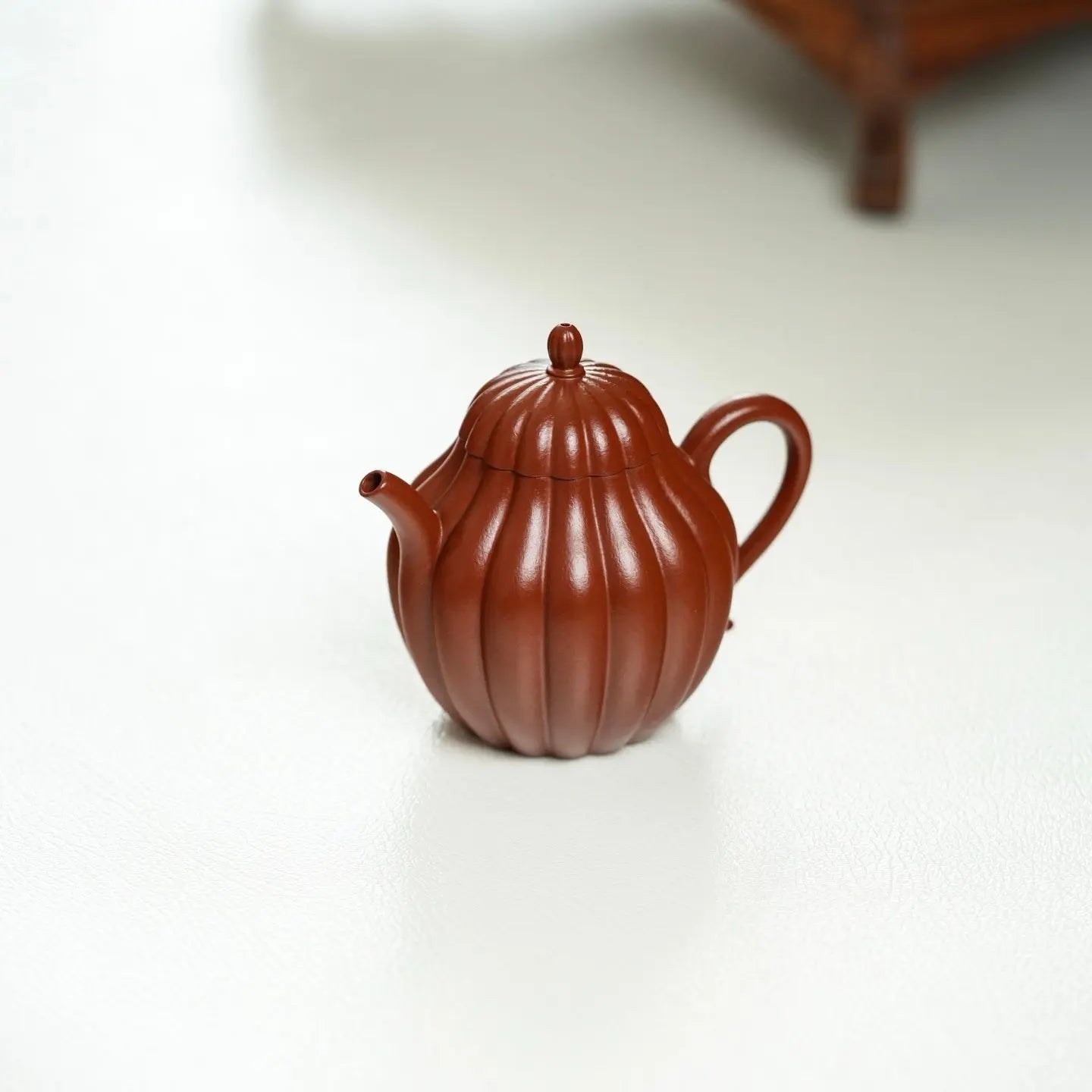 Jin Wen Qiu Shui 100cc - Yixing Handmade Teapot 江苏宜兴