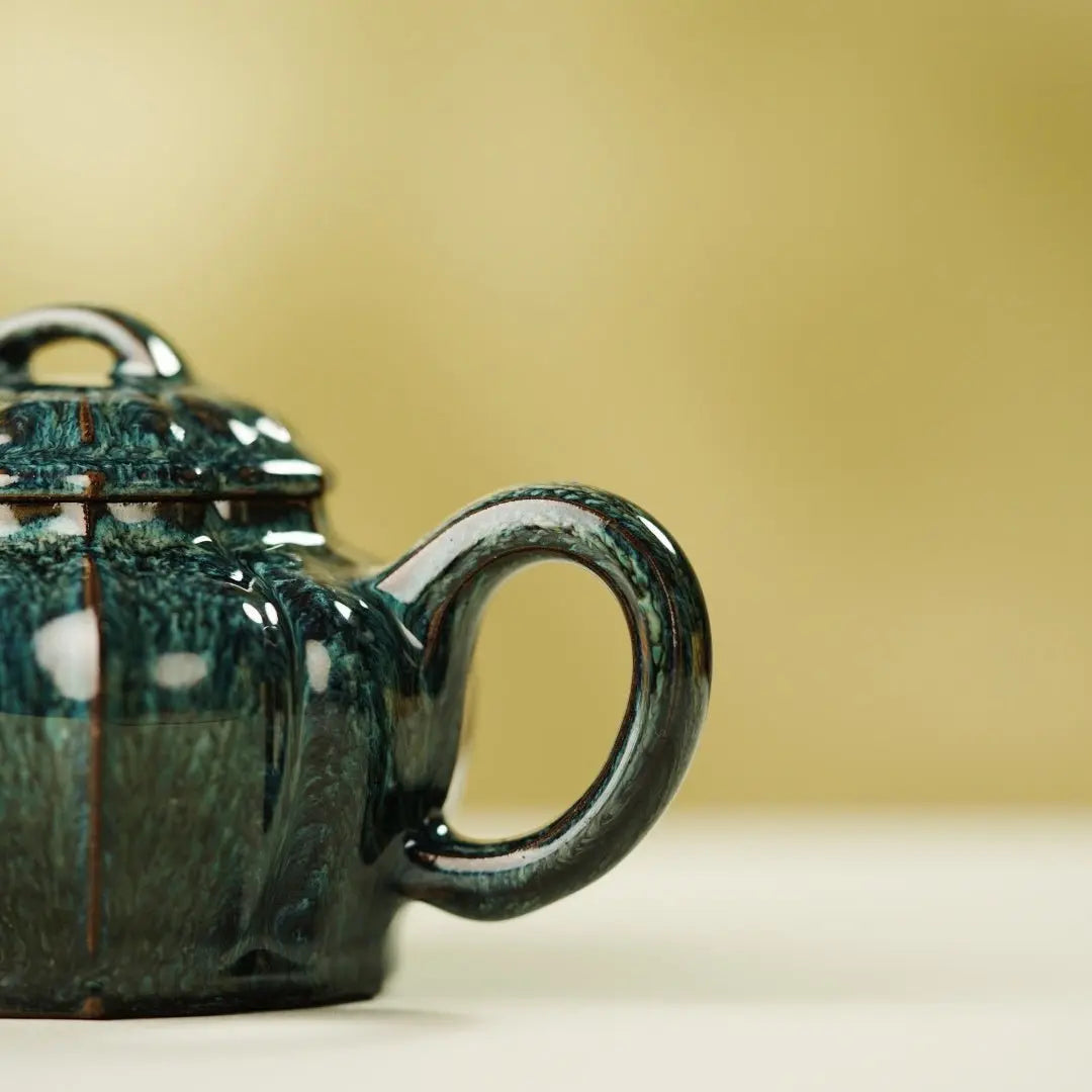 Jin Wen Shui Ping 180cc - Yixing Handmade Teapot 江苏宜兴
