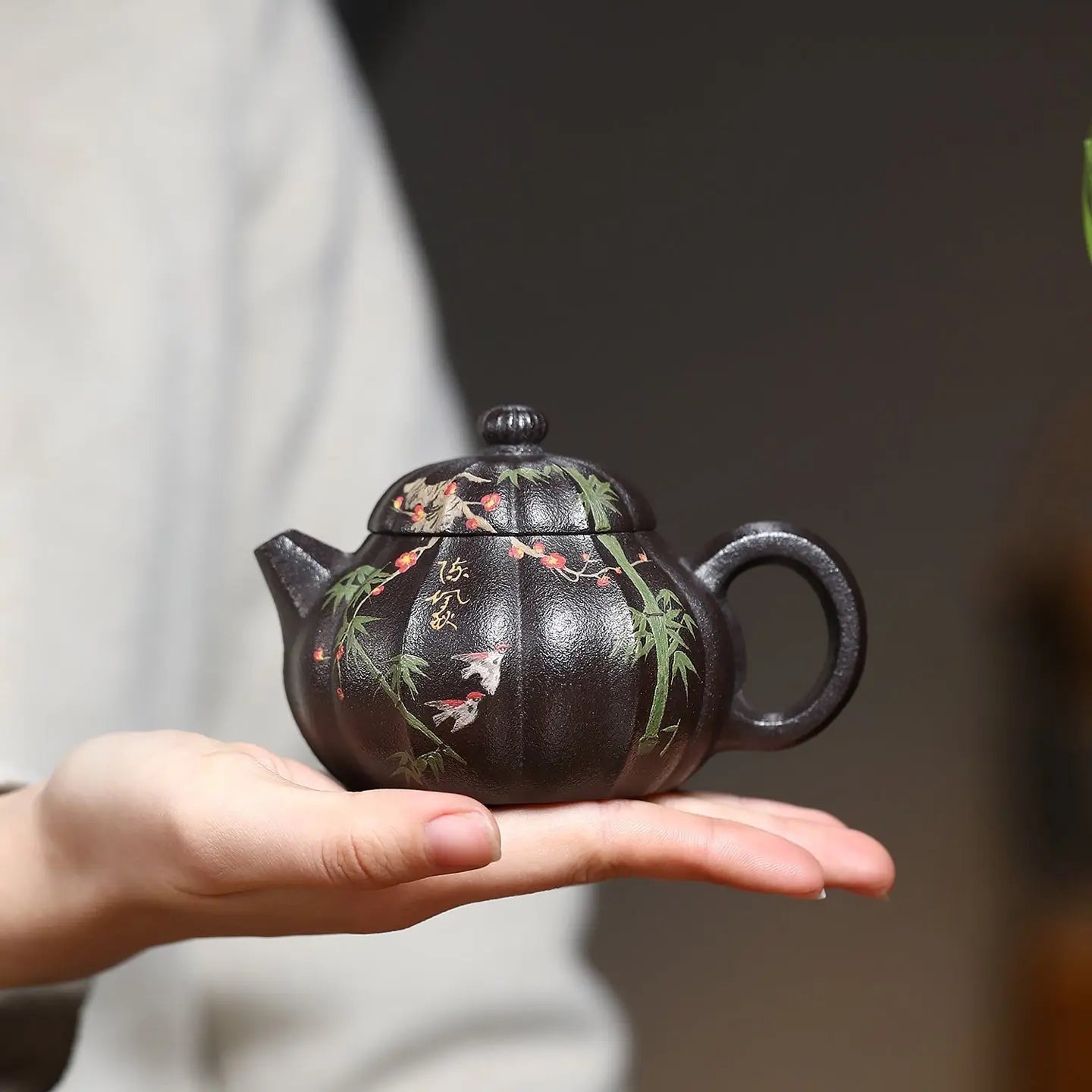 Jin Wen Wen Dan 160cc - Yixing Handmade Teapot 江苏宜兴