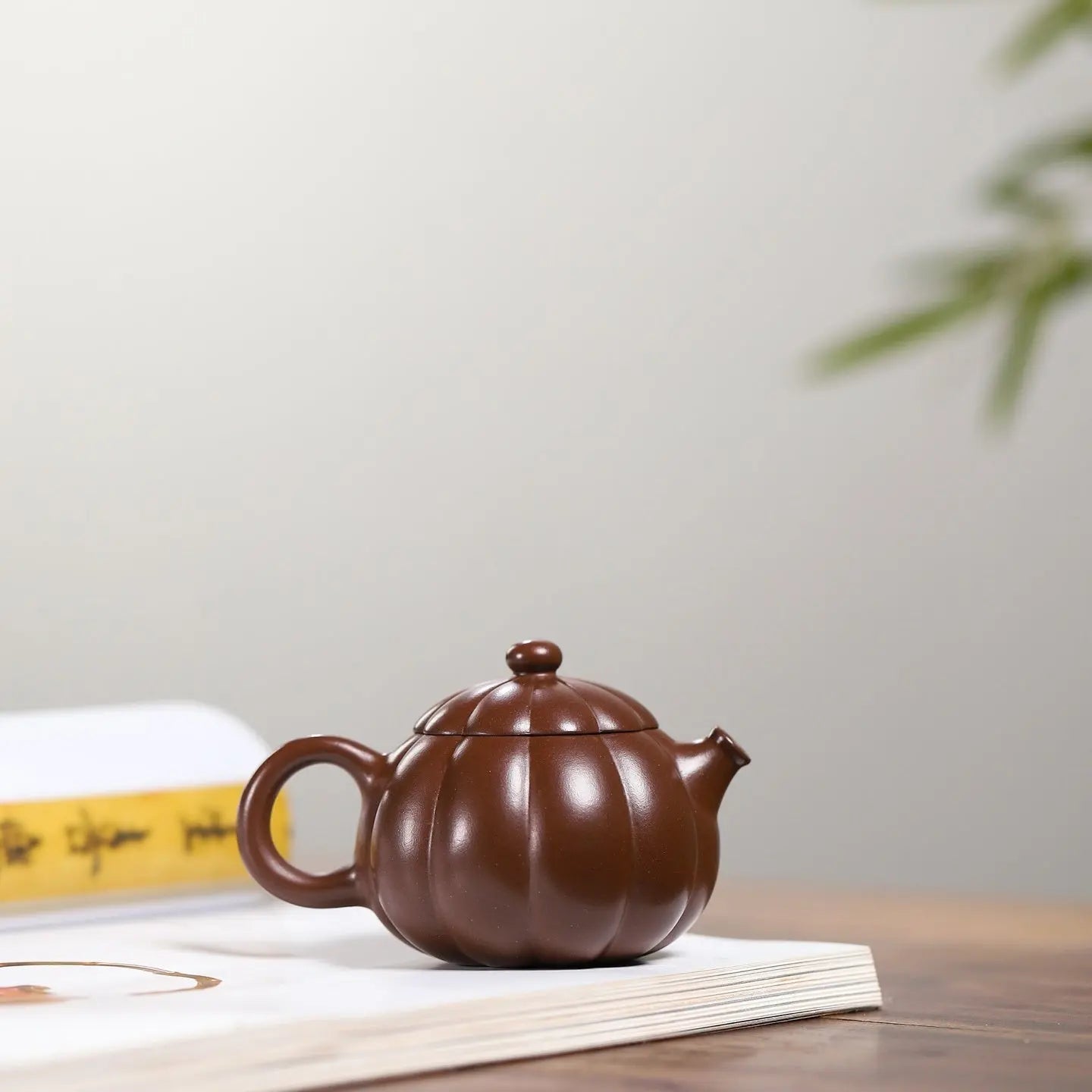 Jin Wen Xi Shi 160cc - Yixing Handmade Teapot 江苏宜兴