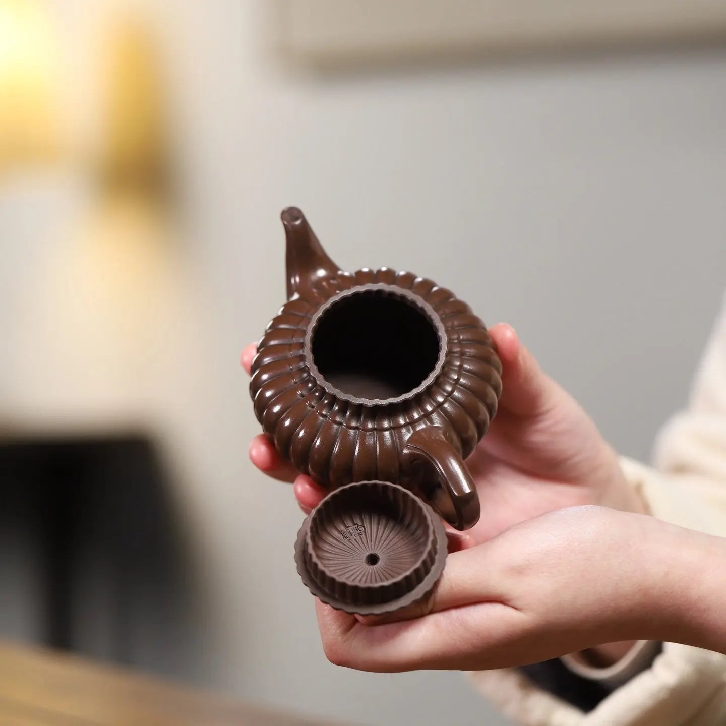 Jin Wen Xiao Ying 150cc - Yixing Handmade Teapot 江苏宜兴