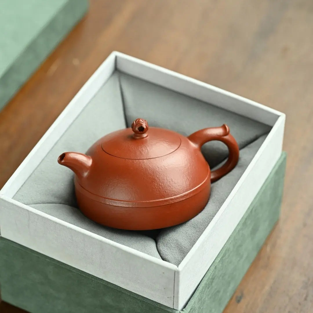 Jin Xiu Ban Yue 150cc - Yixing Handmade Teapot 江苏宜兴