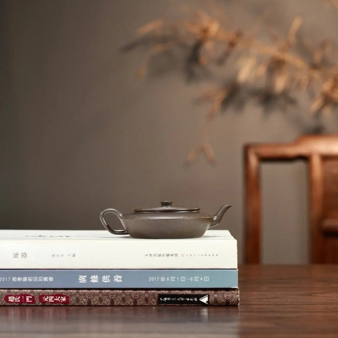 Jing He 120cc - Yixing Handmade Teapot 江苏宜兴