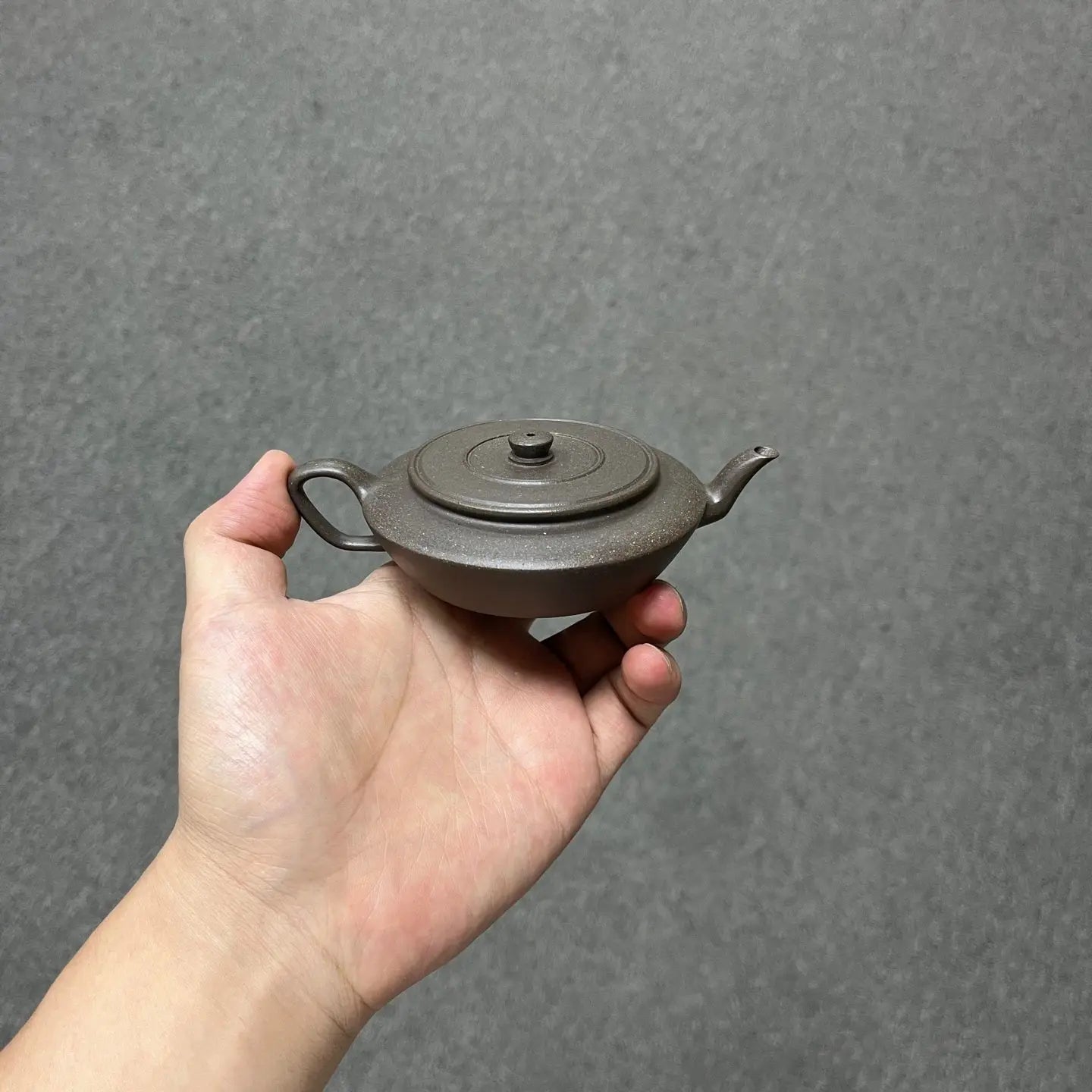 Jing He 120cc - Yixing Handmade Teapot 江苏宜兴