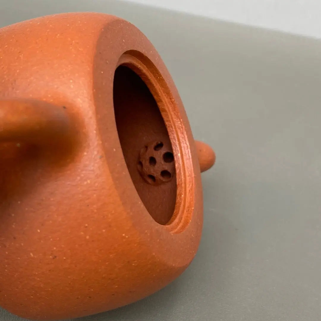 Jing Lan 130cc - Yixing Handmade Teapot 江苏宜兴