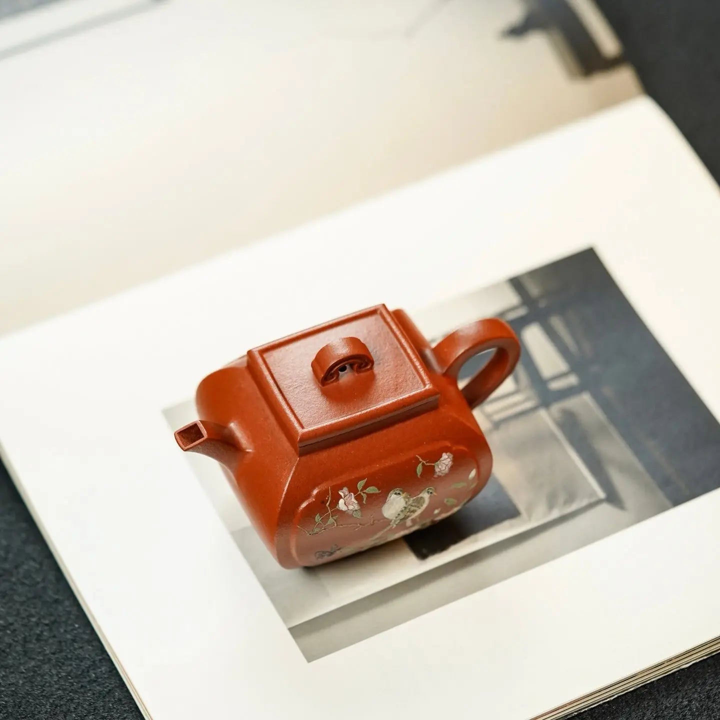 Jing Yue 200cc - Yixing Handmade Teapot 江苏宜兴