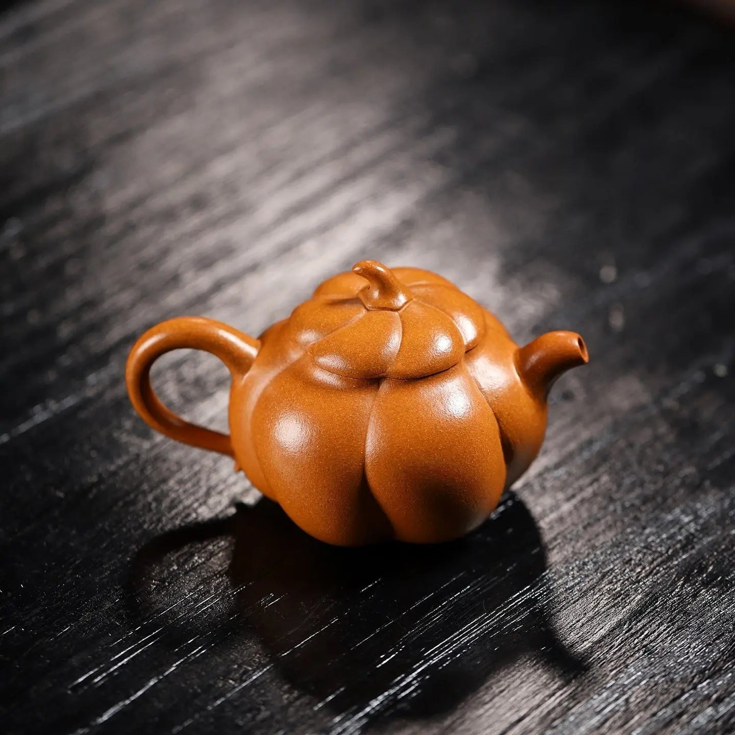 Jing Zhou Shi Piao 190cc - Yixing Handmade Teapot 江苏宜兴