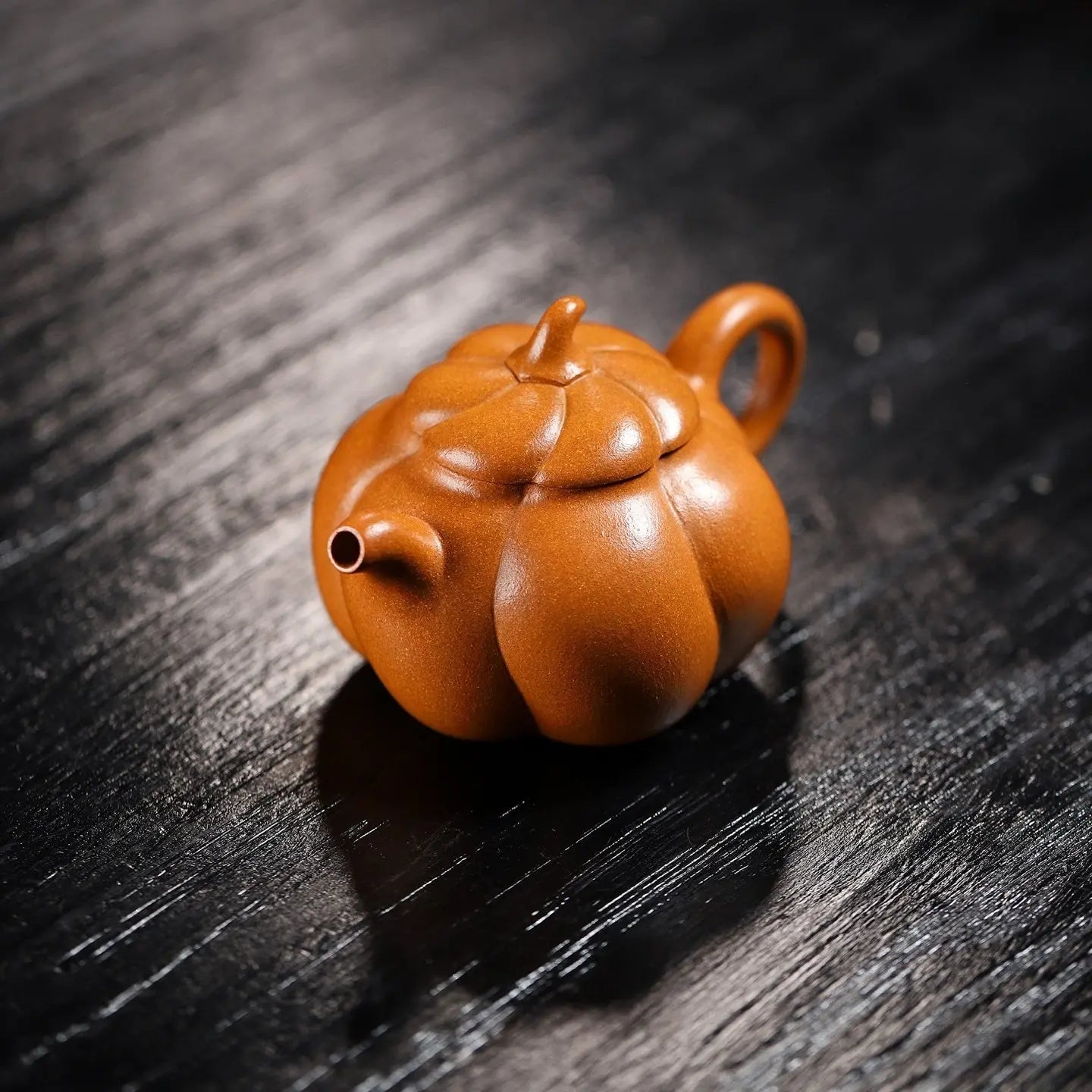 Jing Zhou Shi Piao 190cc - Yixing Handmade Teapot 江苏宜兴