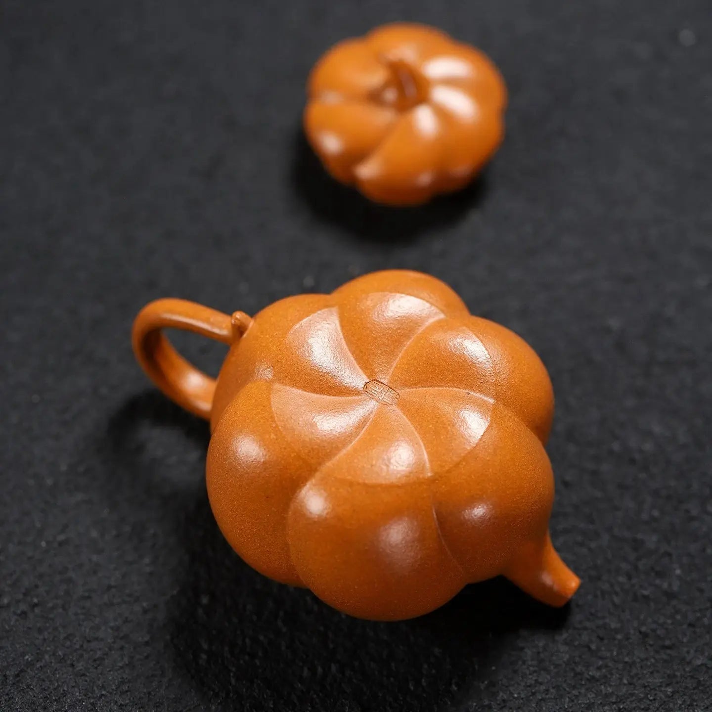 Jing Zhou Shi Piao 190cc - Yixing Handmade Teapot 江苏宜兴
