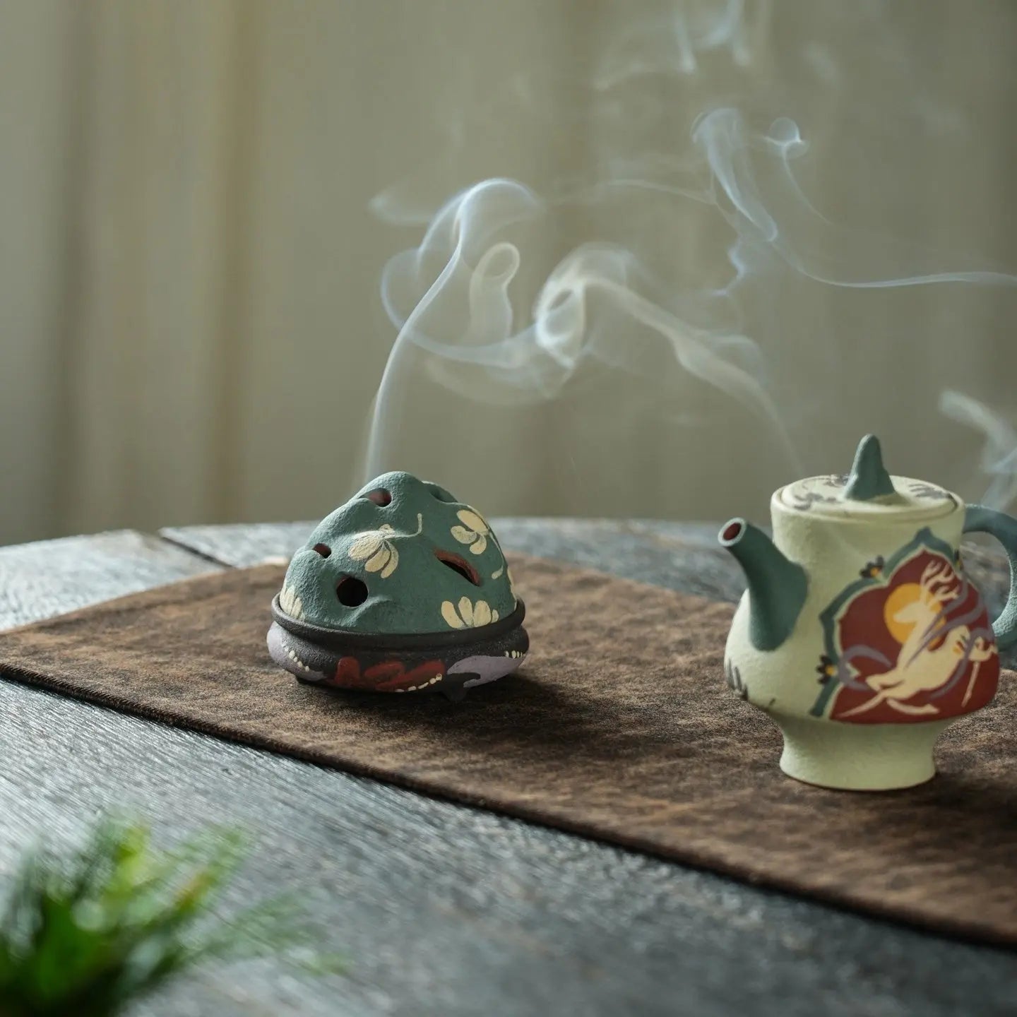 Jiu Se Lu 175cc - Yixing Handmade Teapot 江苏宜兴
