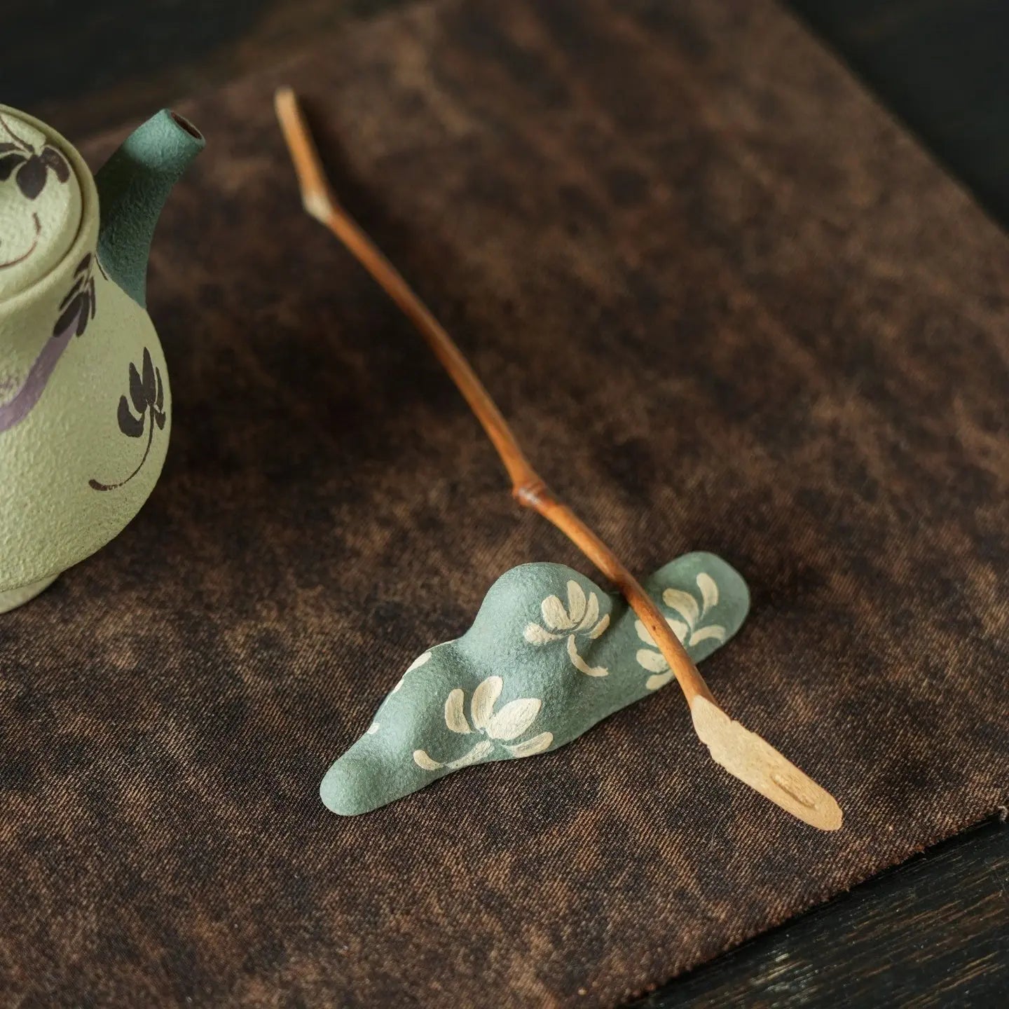 Jiu Se Lu 175cc - Yixing Handmade Teapot 江苏宜兴