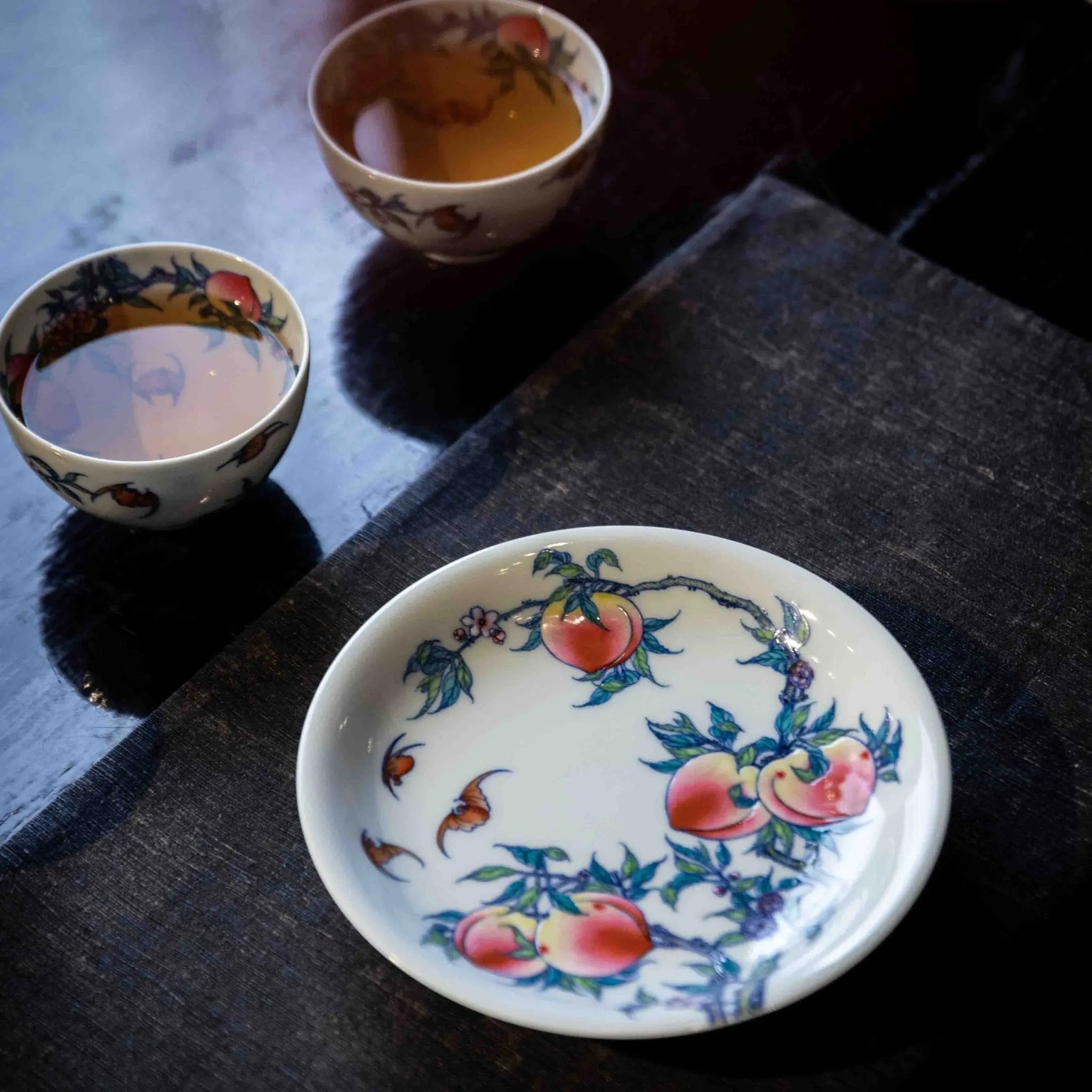Jiu Tao 150cc - Jing De Zhen Porcelain Gaiwan zycschina