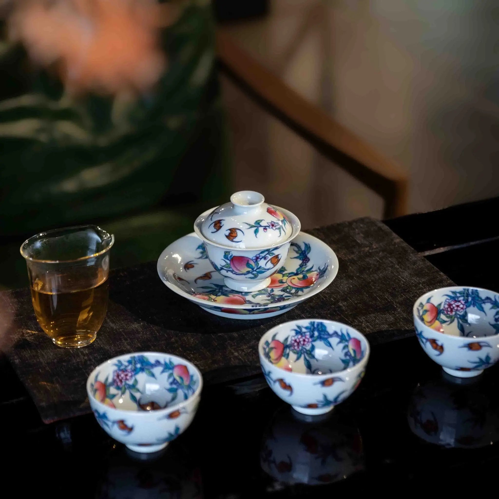 Jiu Tao 150cc - Jing De Zhen Porcelain Gaiwan zycschina