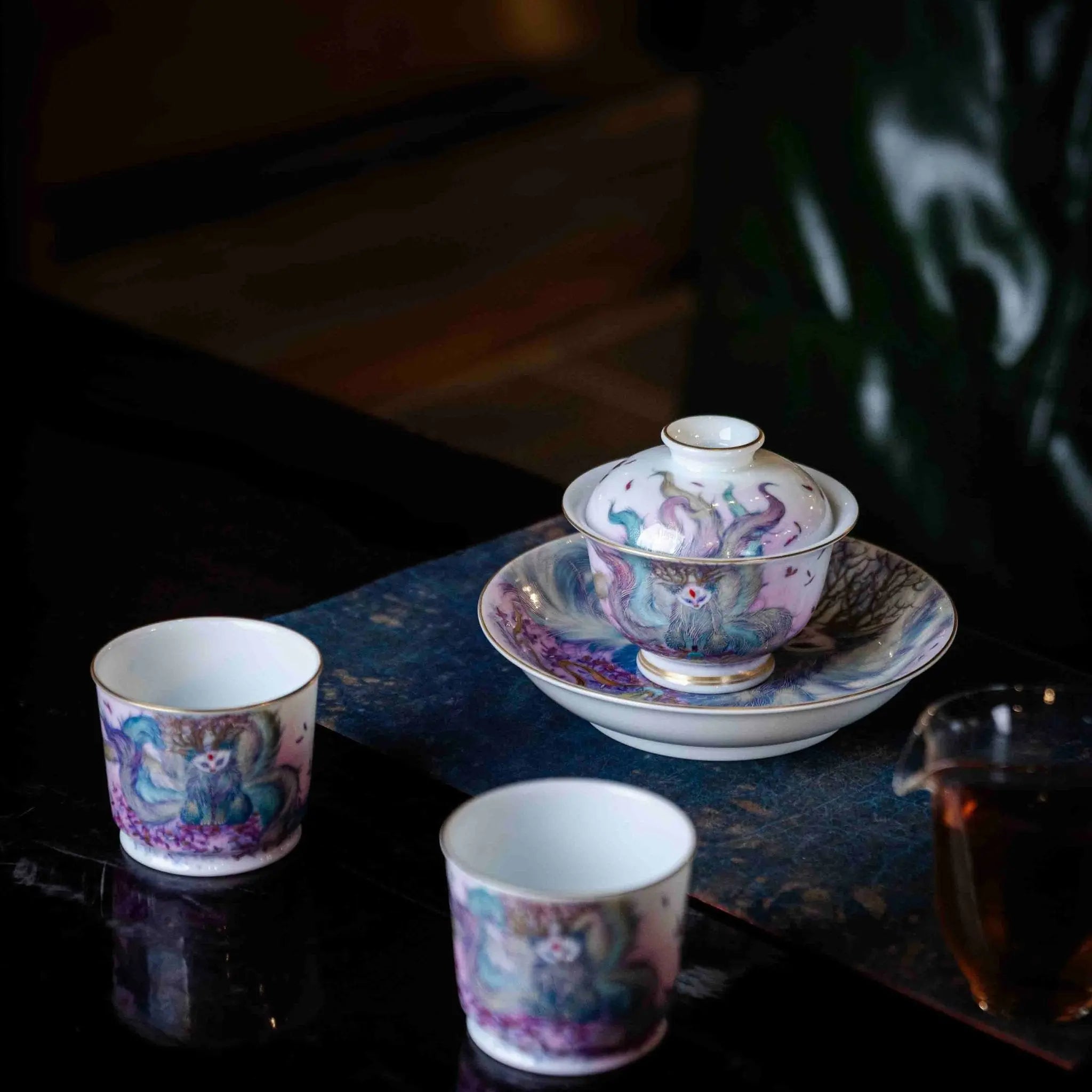 Jiu Wei Hu 180cc - Jing De Zhen Porcelain Gaiwan zycschina