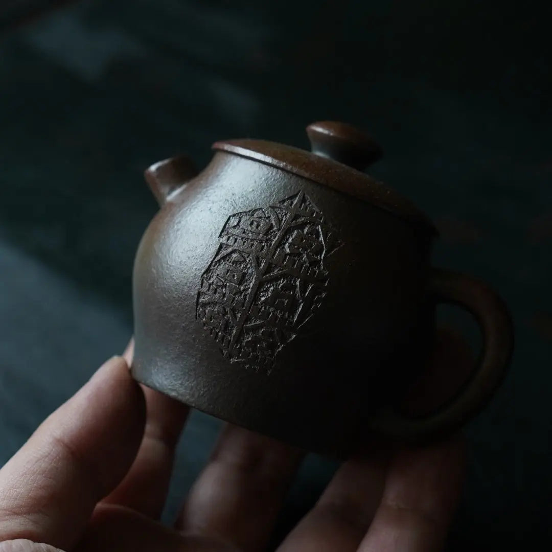 Ju Lun 100cc - Yixing Handmade Teapot 江苏宜兴