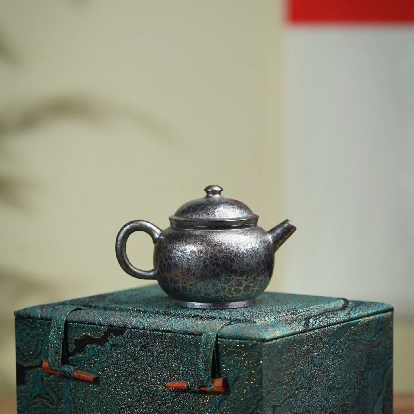 Ju Lun 130cc - Yixing Handmade Teapot 江苏宜兴