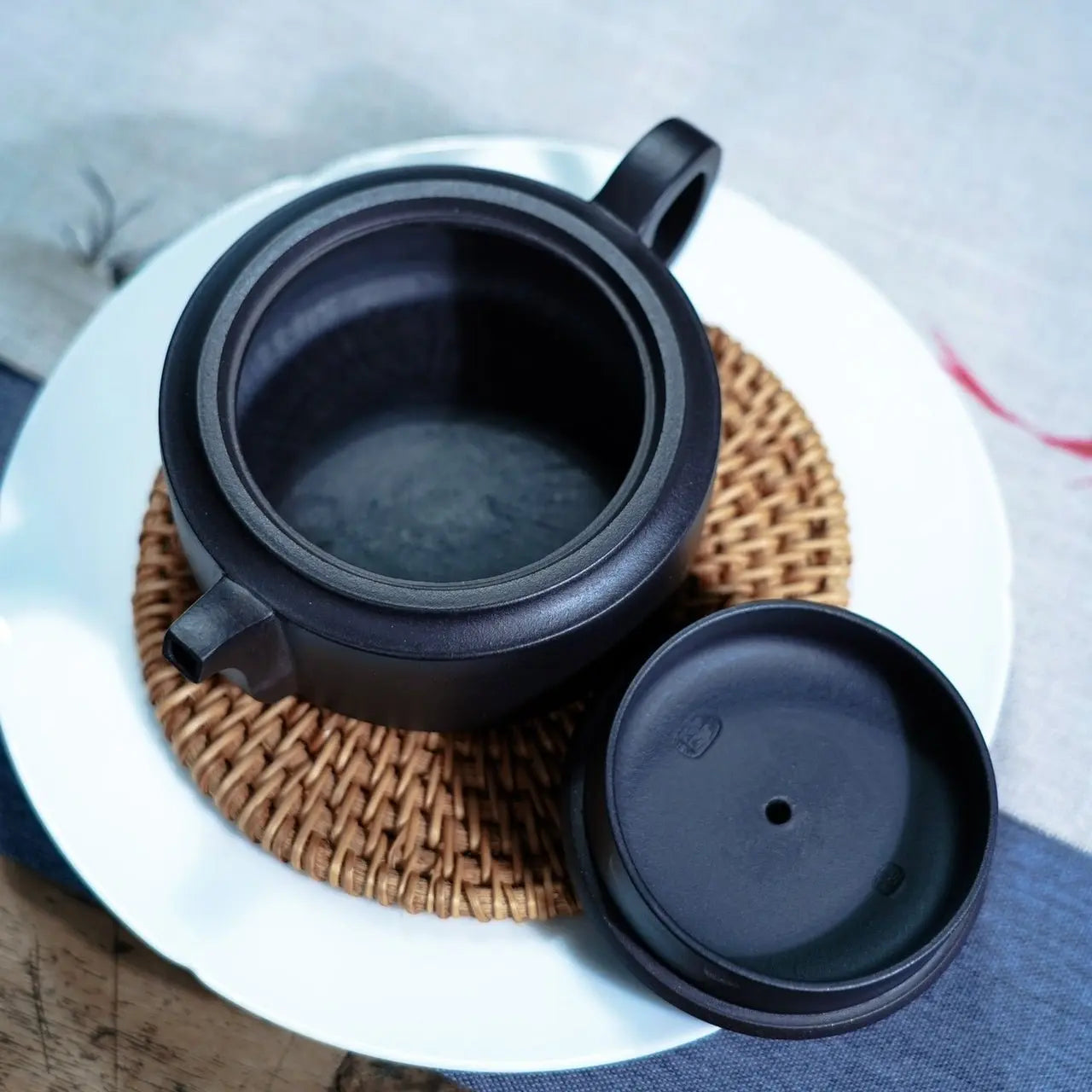 Ju Lun 170cc - Yixing Handmade Teapot 江苏宜兴