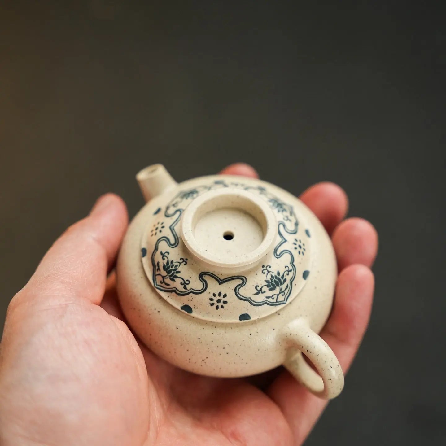 Ju Lun 85cc - Yixing Handmade Teapot 江苏宜兴
