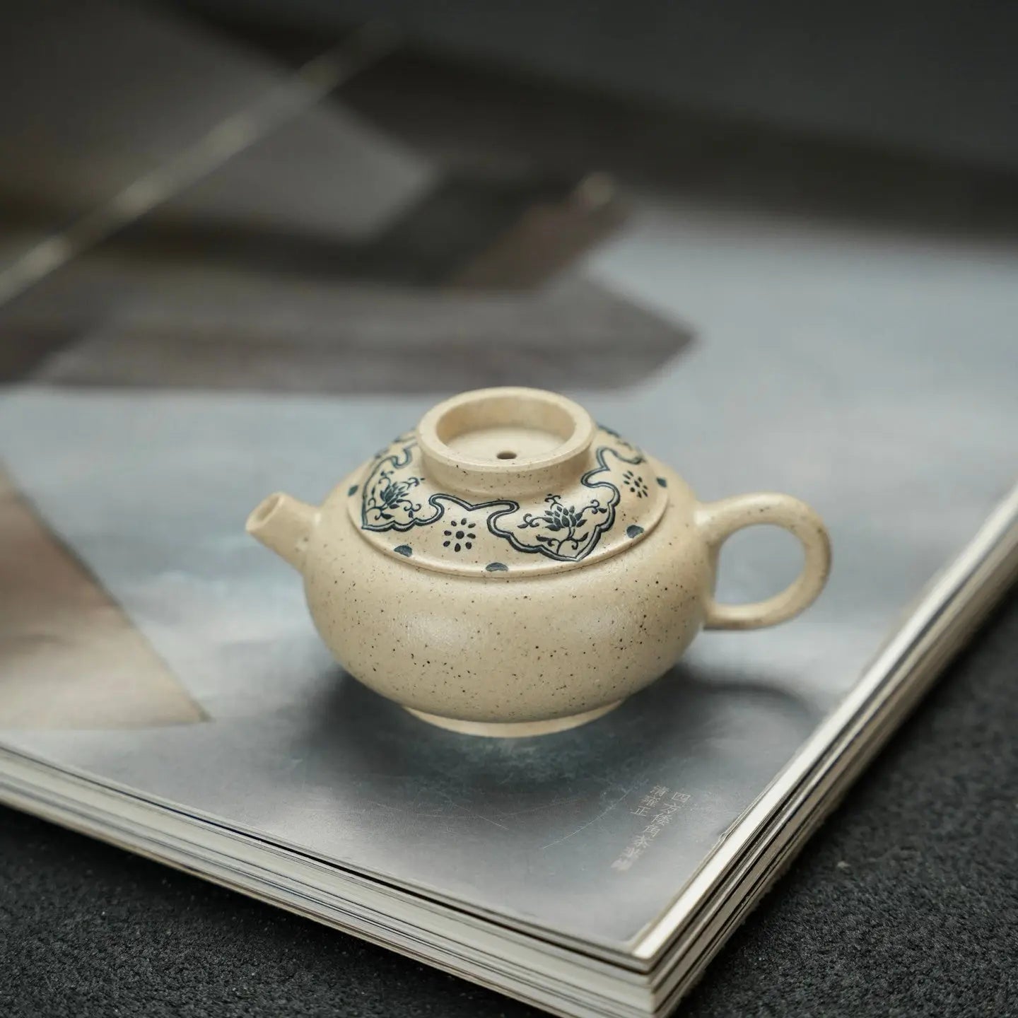 Ju Lun 85cc - Yixing Handmade Teapot 江苏宜兴
