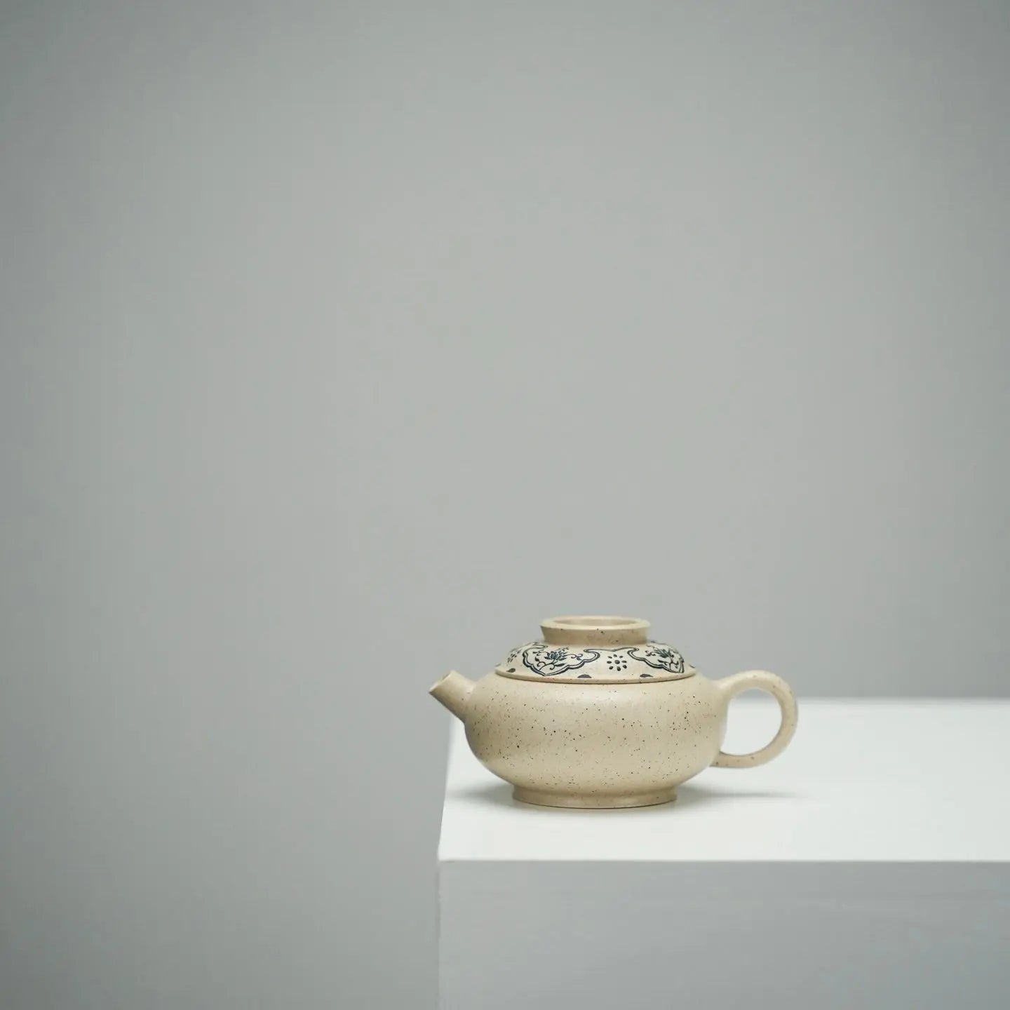 Ju Lun 85cc - Yixing Handmade Teapot 江苏宜兴