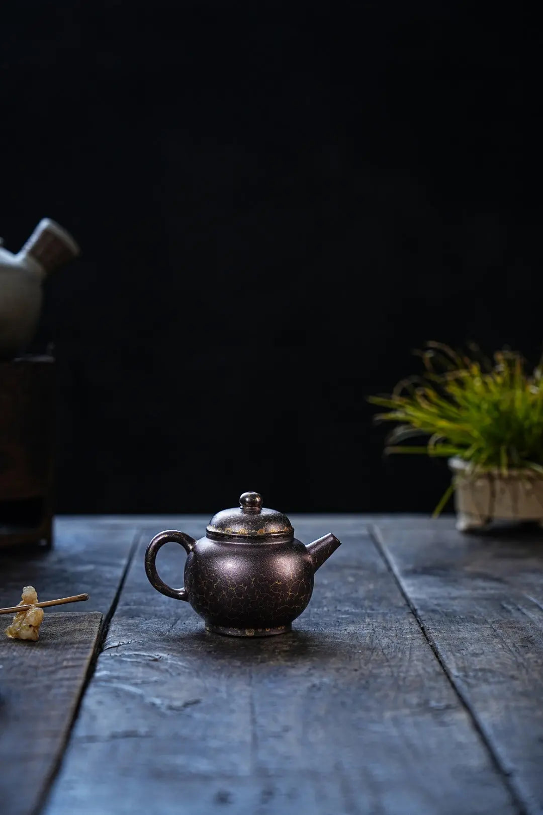 Ju Lun Zhu 100cc - Yixing Handmade Teapot 江苏宜兴