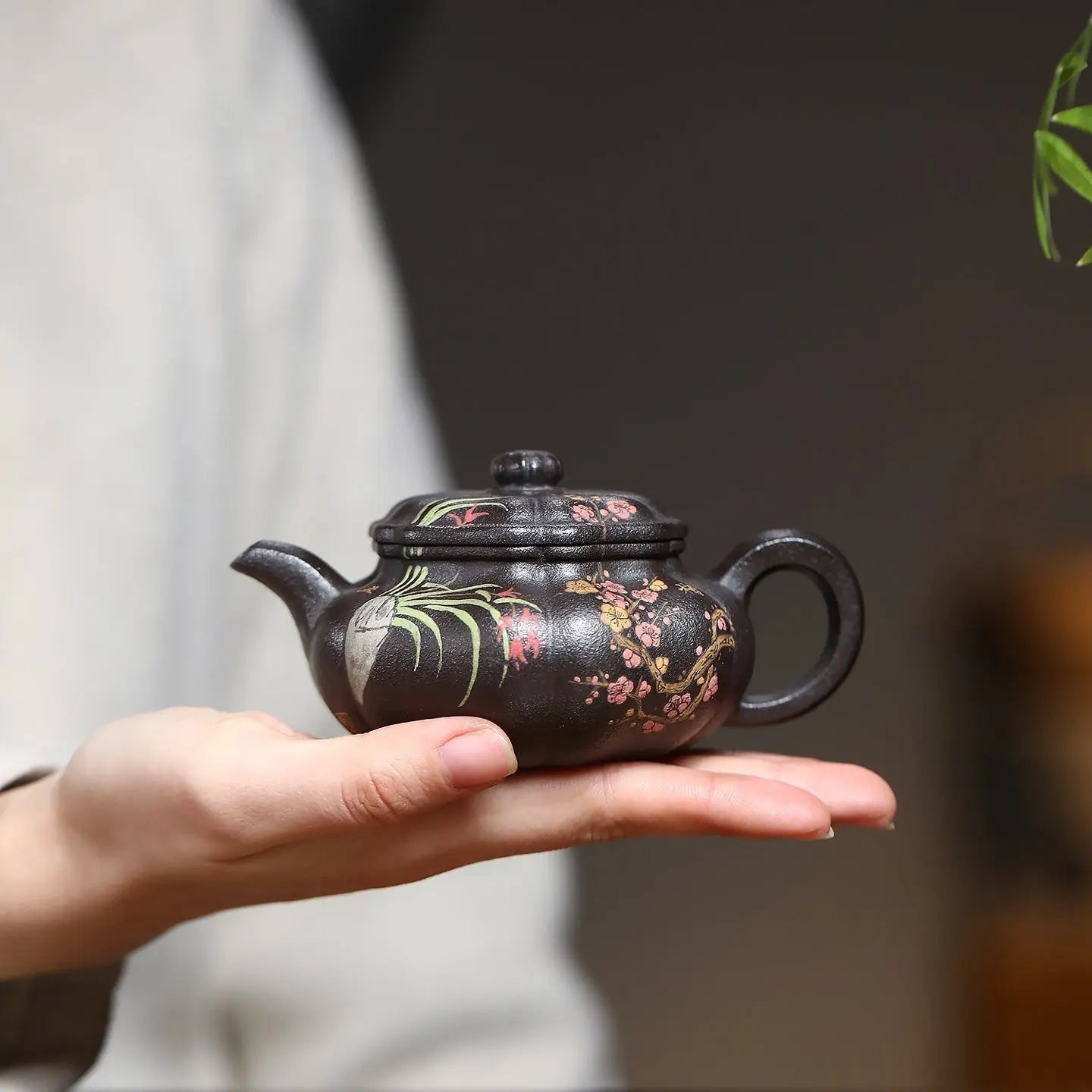 Kui Fang Gu 150cc - Yixing Handmade Teapot 江苏宜兴