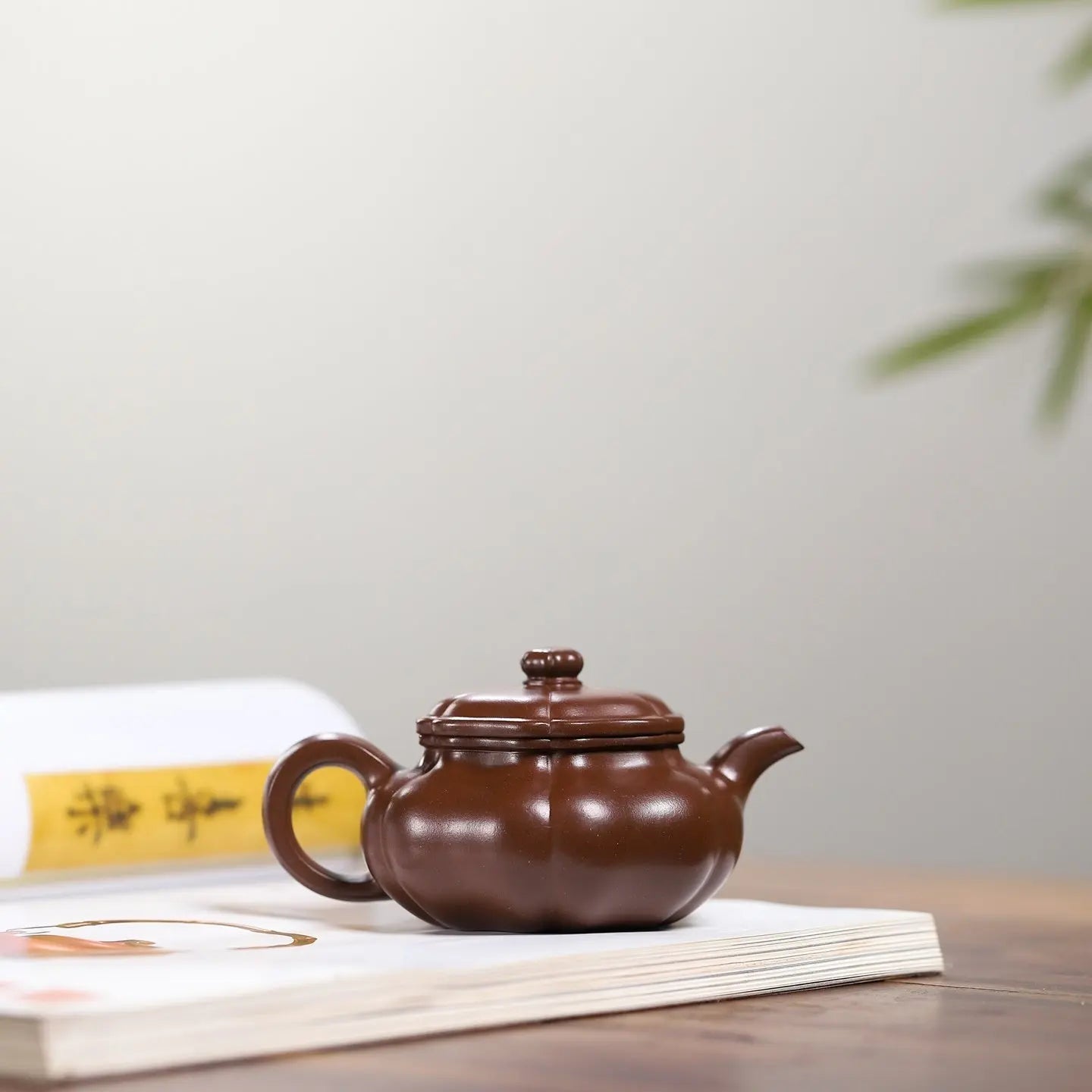 Kui Fang Gu 170cc - Yixing Handmade Teapot 江苏宜兴