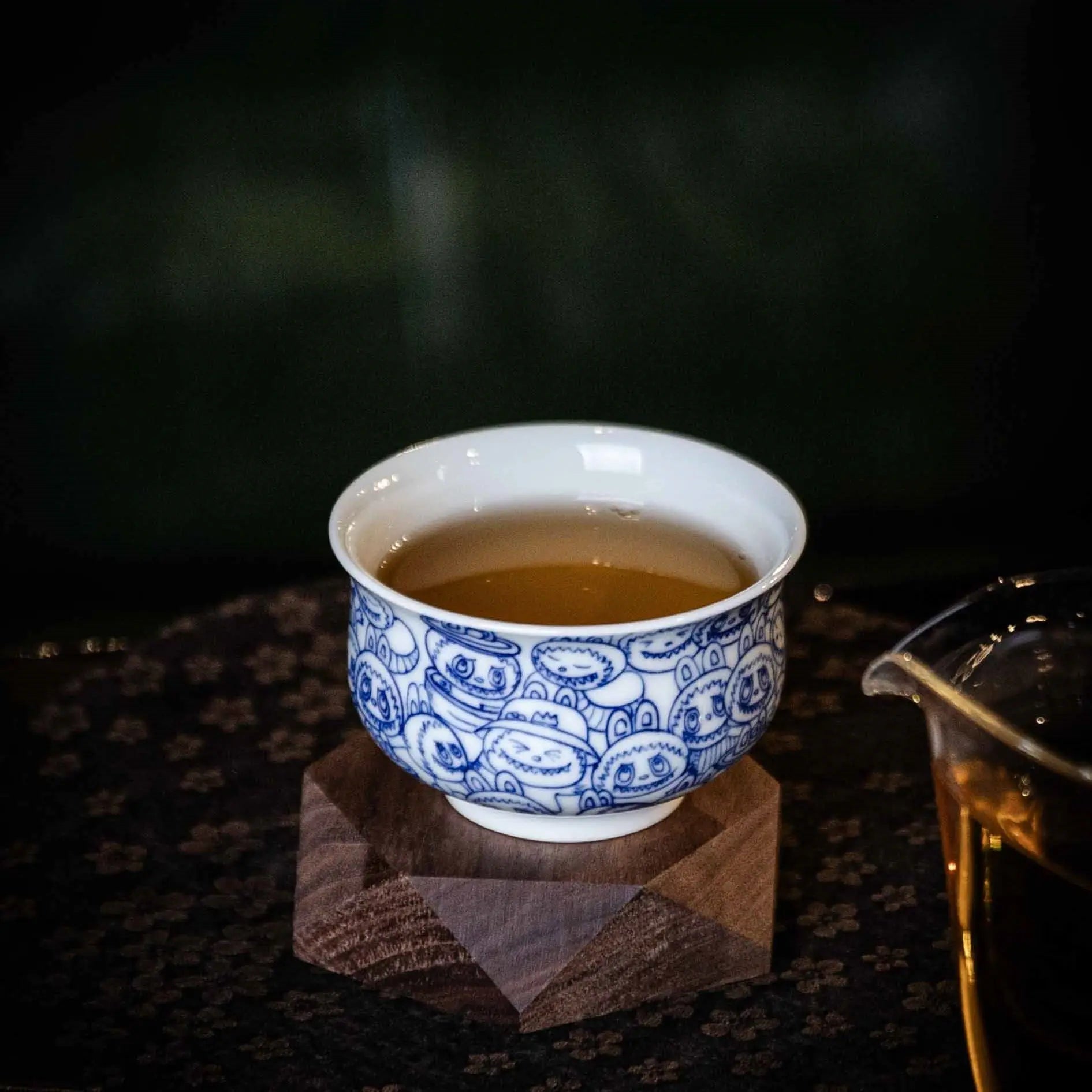 La Bu Bu 100cc - Jing De Zhen Porcelain Teacup zycschina