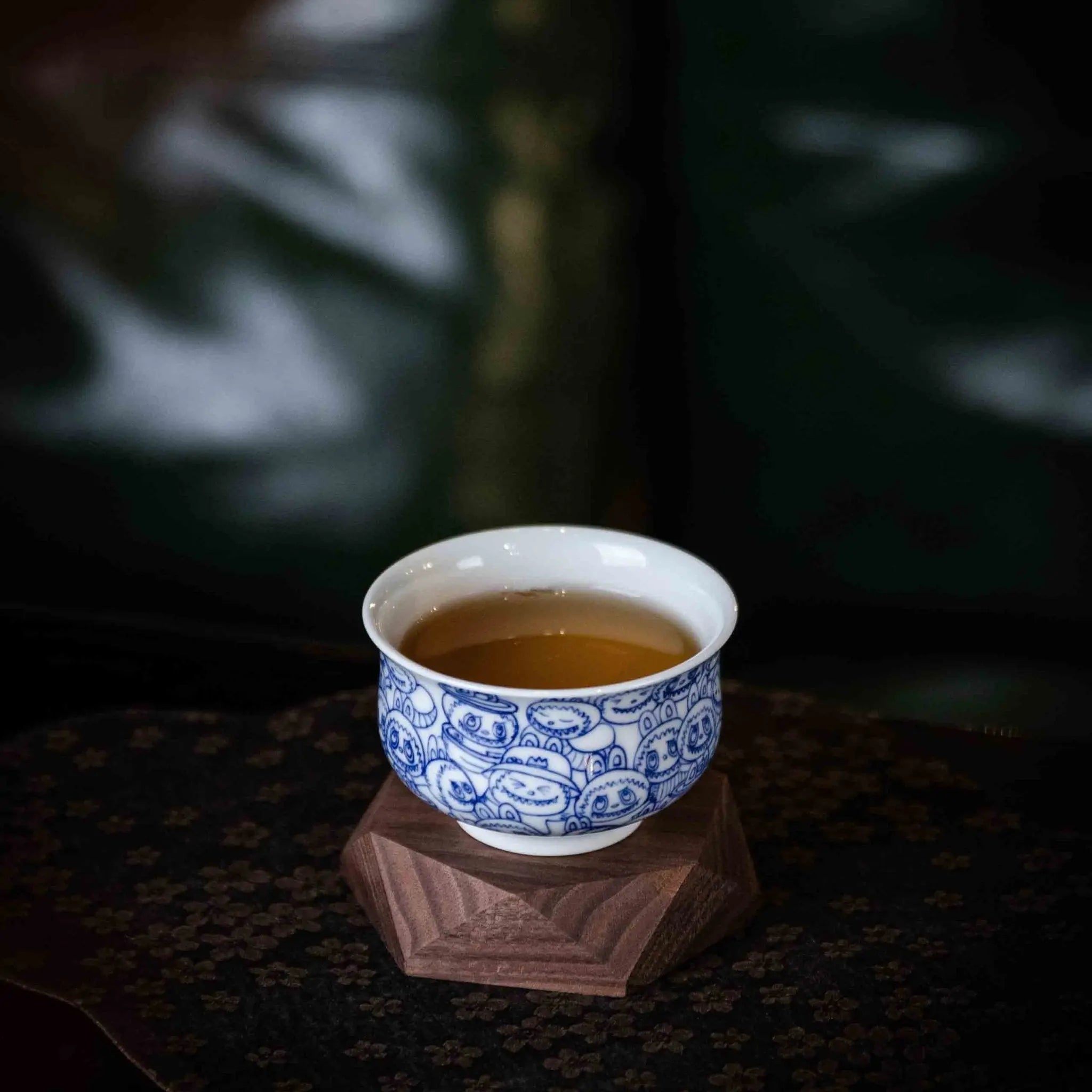 La Bu Bu 100cc - Jing De Zhen Porcelain Teacup zycschina