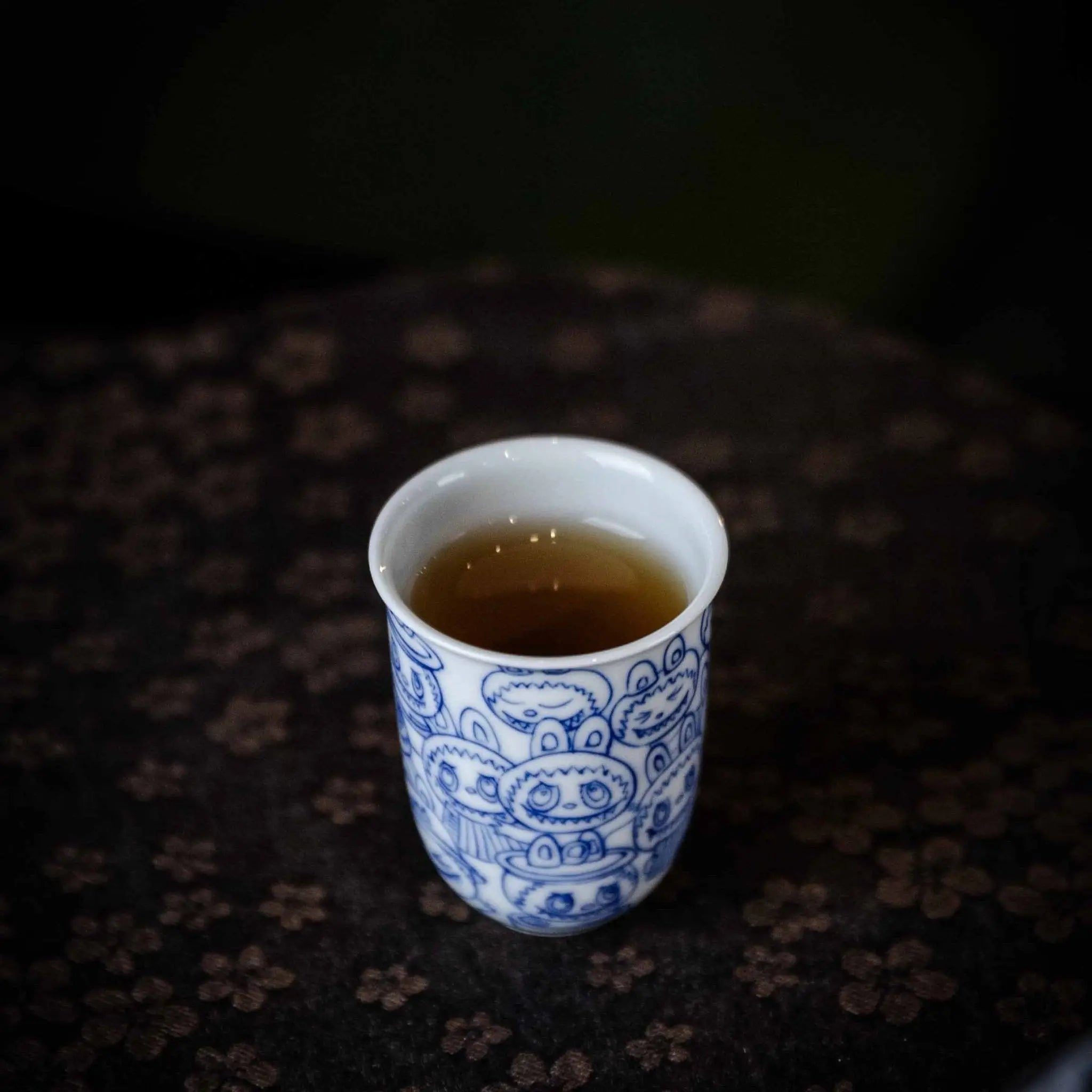 La Bu Bu 40cc - Jing De Zhen Porcelain Teacup zycschina