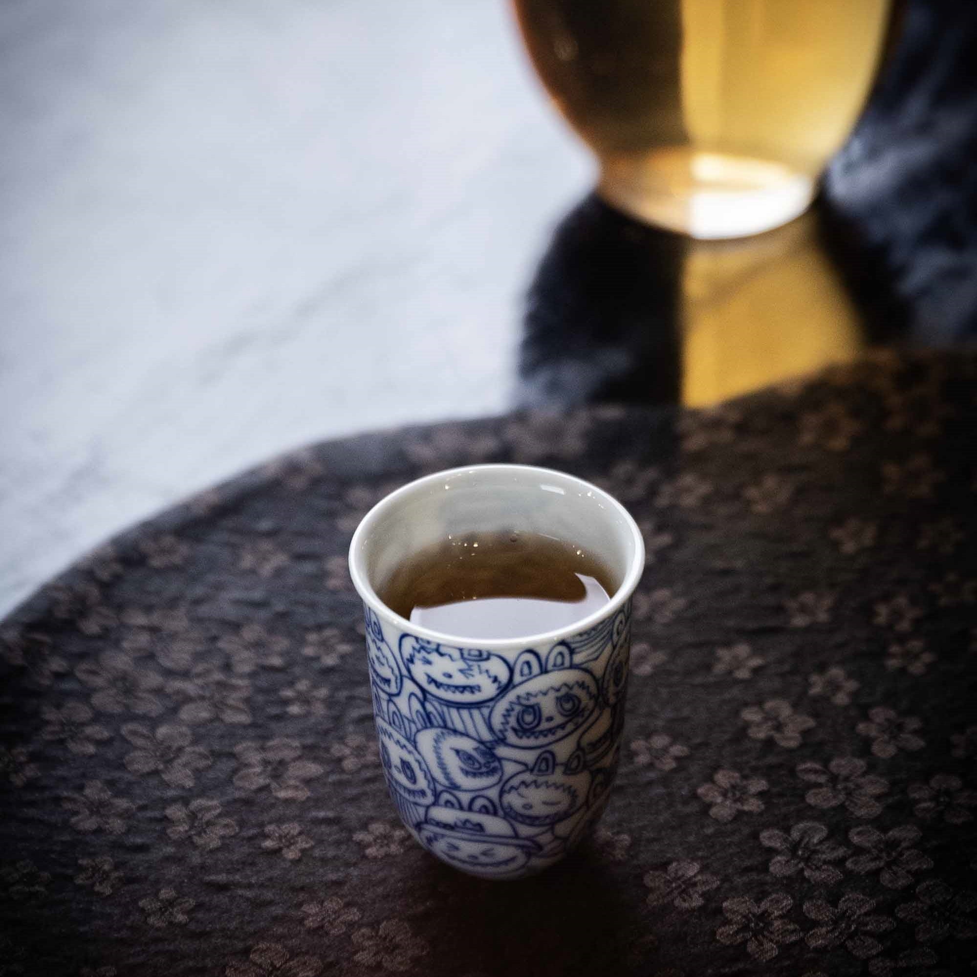 La Bu Bu 40cc - Jing De Zhen Porcelain Teacup zycschina