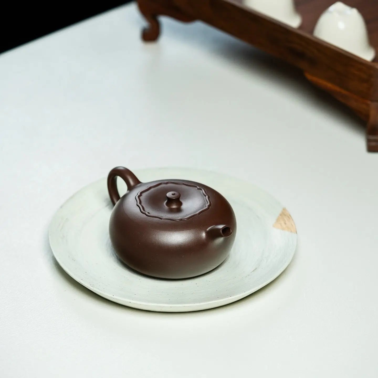 Lain Hua 160cc - Yixing Handmade Teapot 江苏宜兴