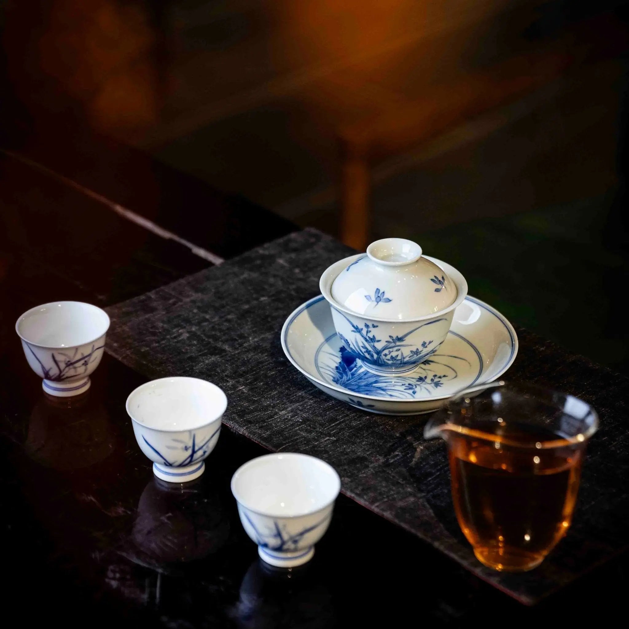 Lan Hua 120cc - Jing De Zhen Porcelain Gaiwan zycschina