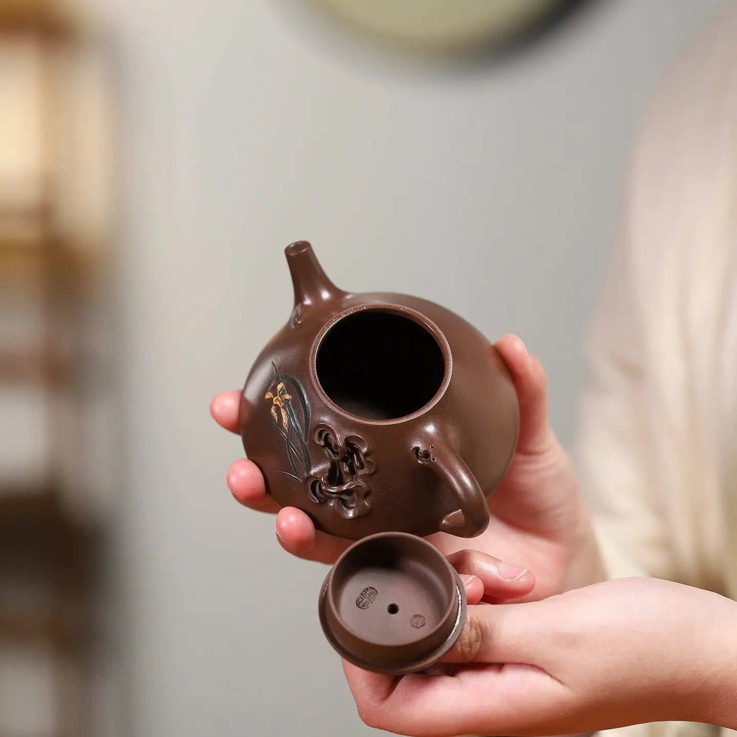 Lan Hua Shi Piao 160cc - Yixing Handmade Teapot 江苏宜兴