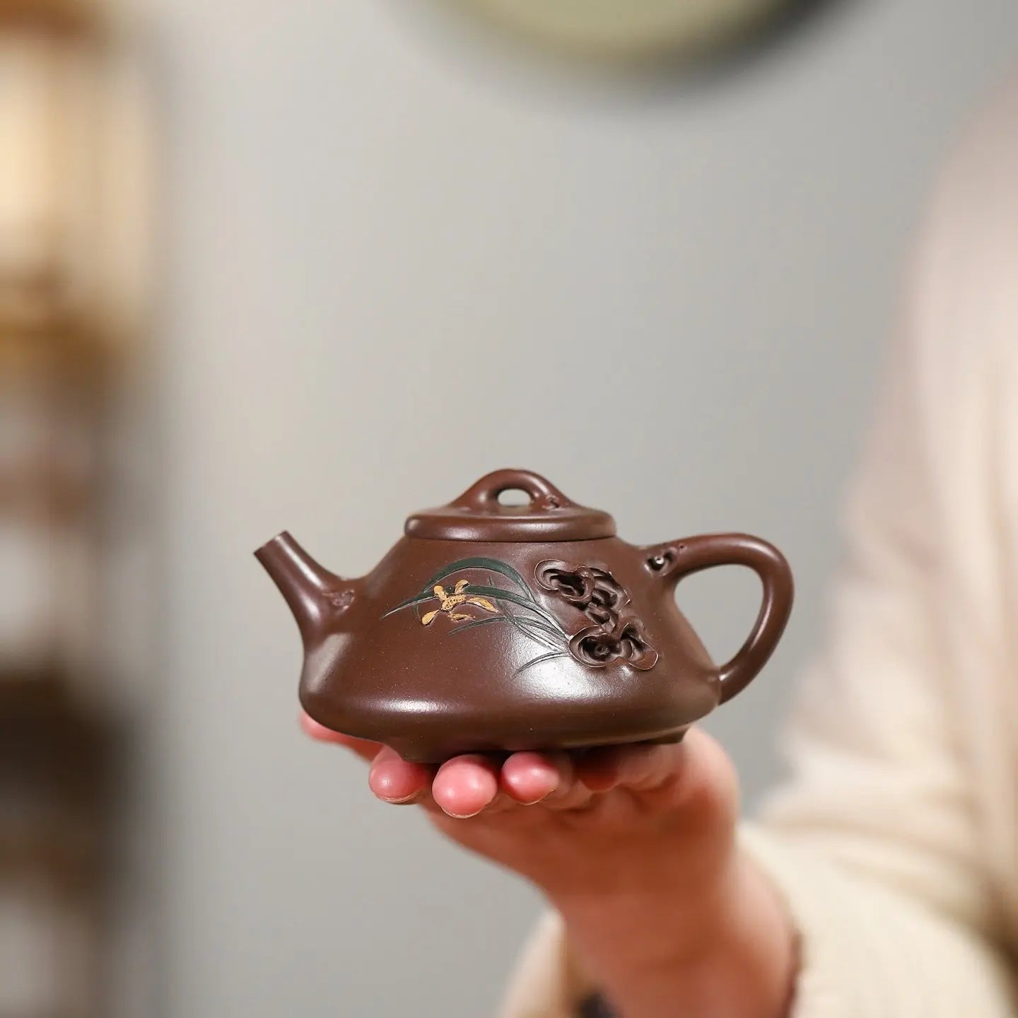 Lan Hua Shi Piao 160cc - Yixing Handmade Teapot 江苏宜兴