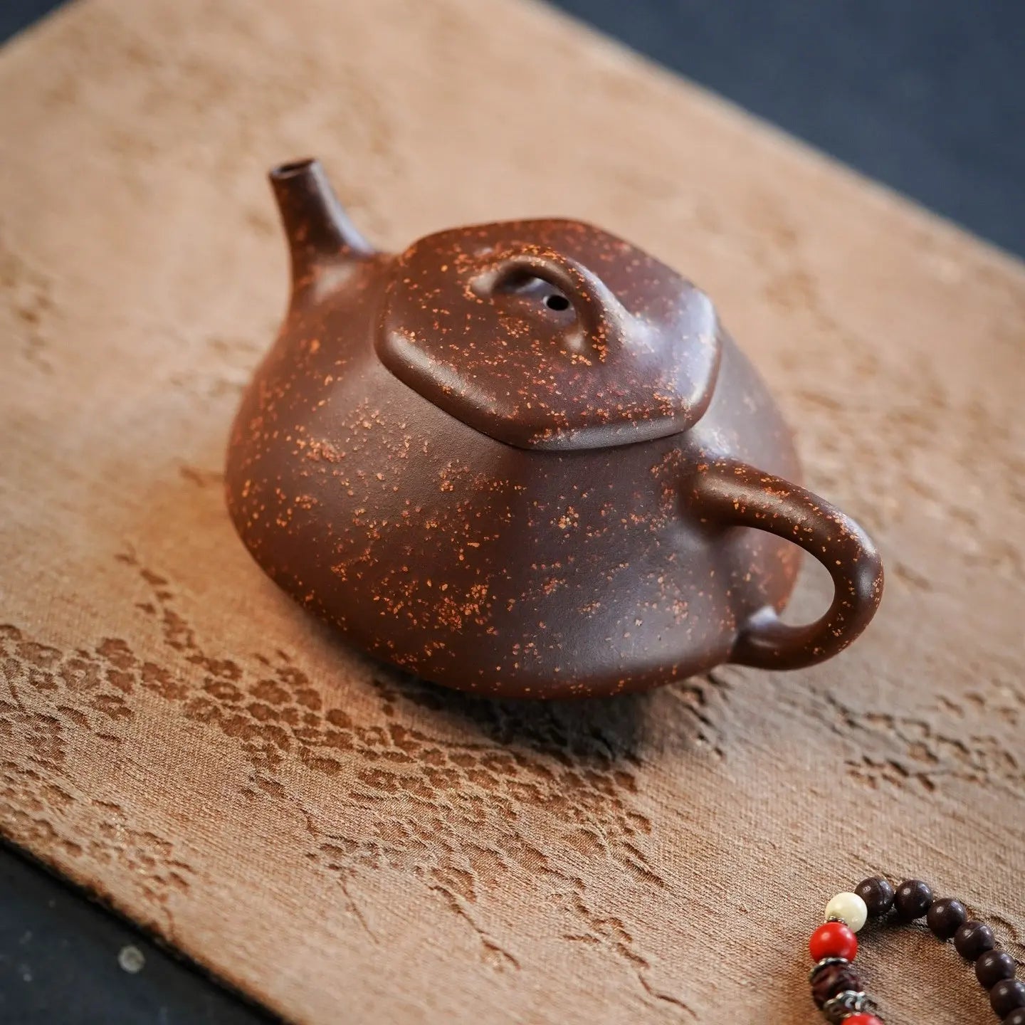 Le Piao 180cc - Yixing Handmade Teapot 江苏宜兴