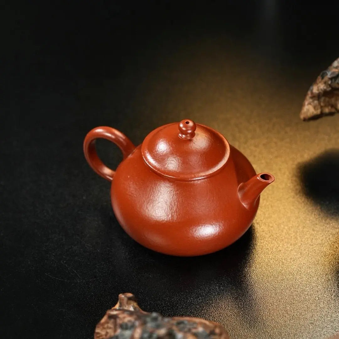 Li Shi 120cc - Yixing Handmade Teapot 江苏宜兴